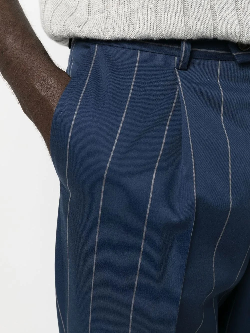 BRUNELLO CUCINELLI MEN'S BLUE PINSTRIPE TAILORED TROUSERS