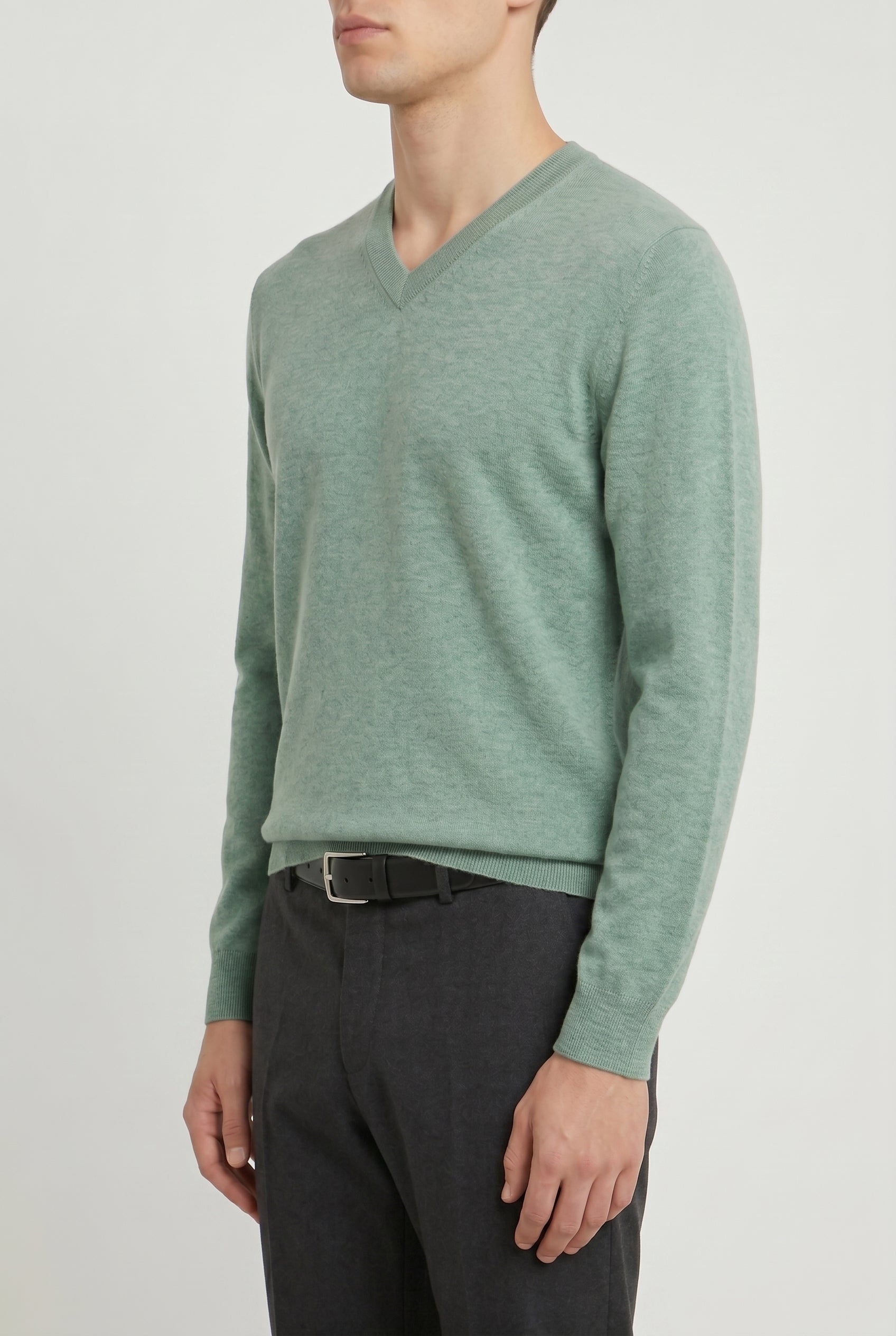 BRUNELLO CUCINELLI MEN'S LIGHT GREEN WOOL SWEATER