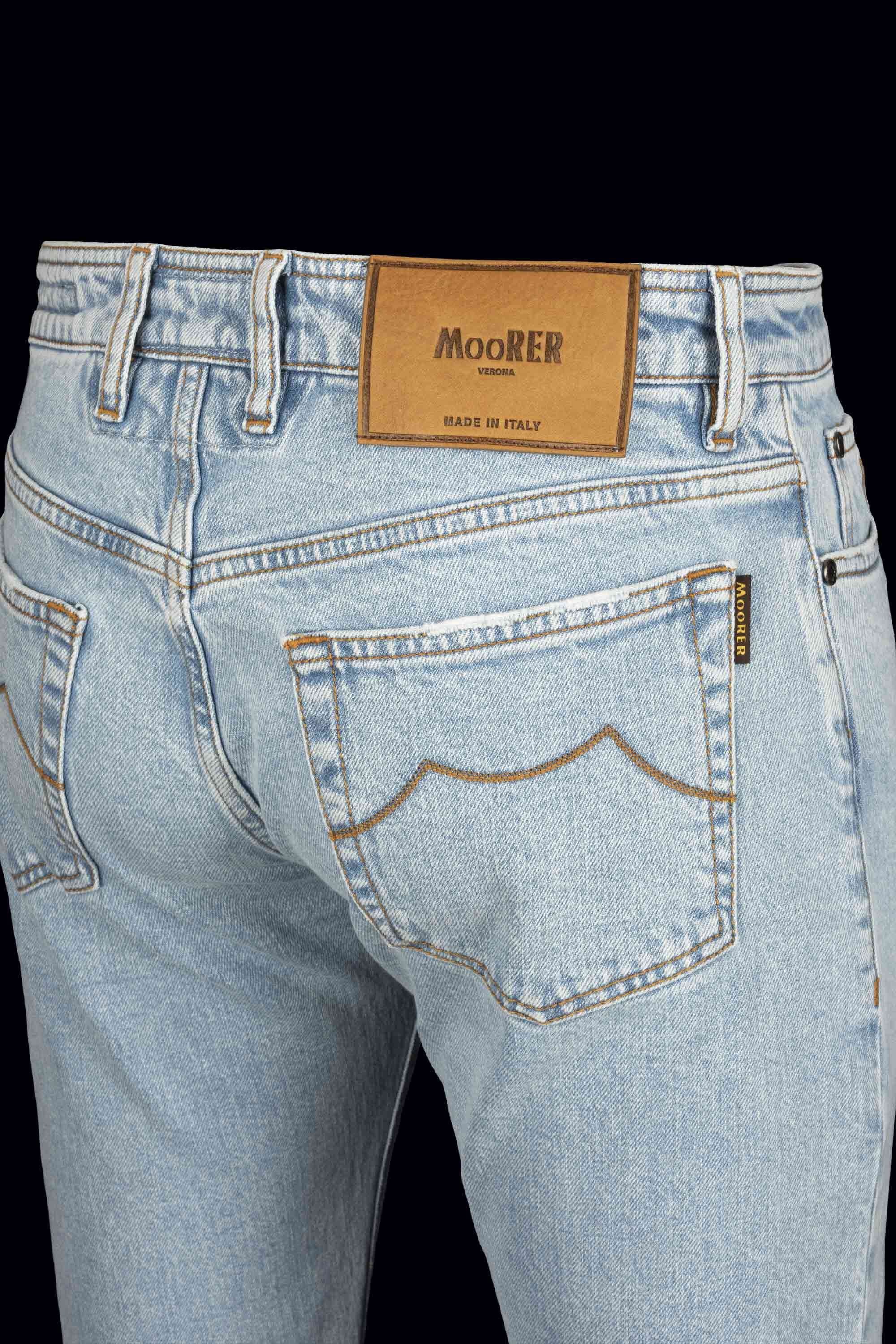 MOORER MEN'S LIGHT BLUE STRAIGHT JEANS
