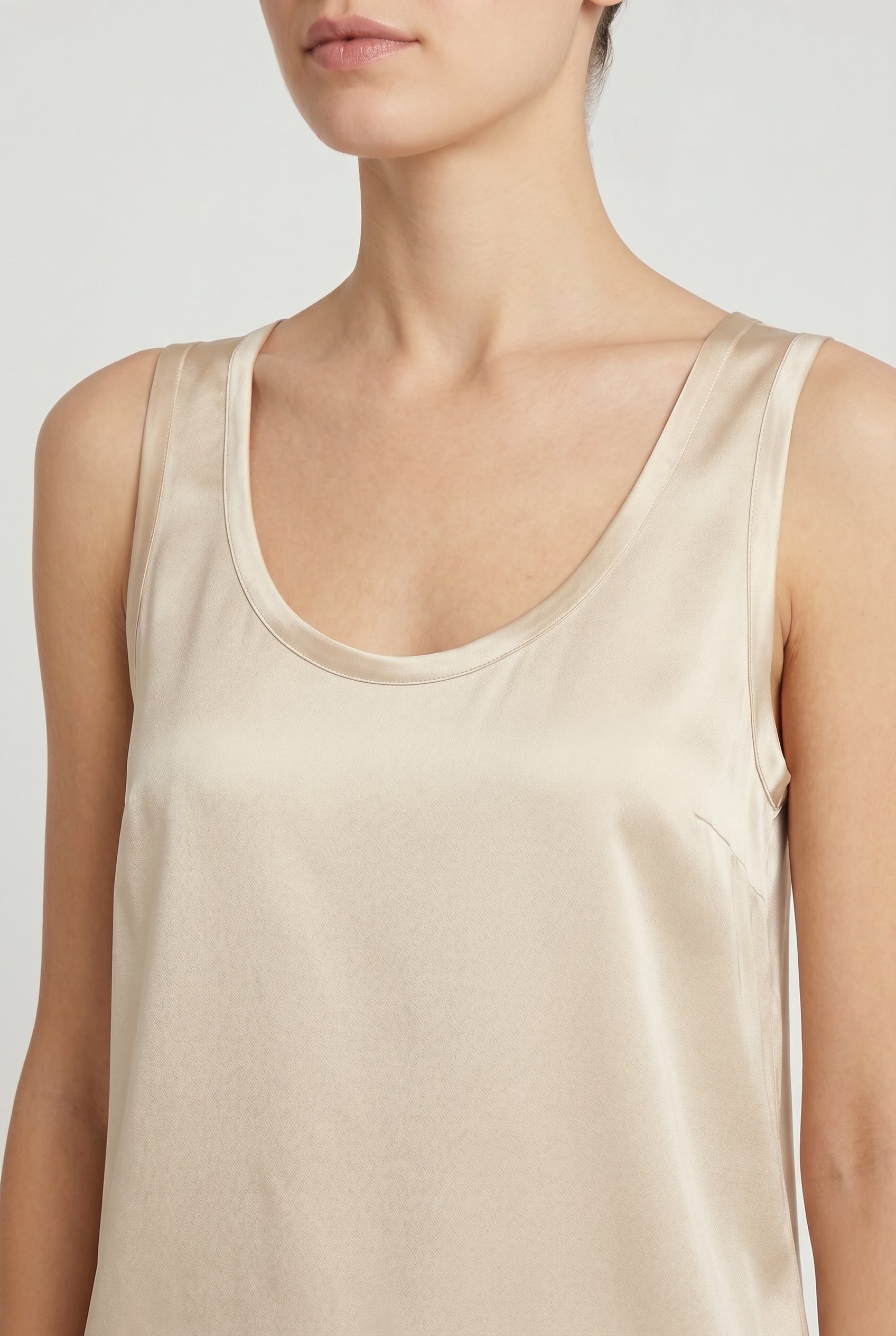 BRUNELLO CUCINELLI WOMEN'S LIGHT GOLD SILK TANK TOP