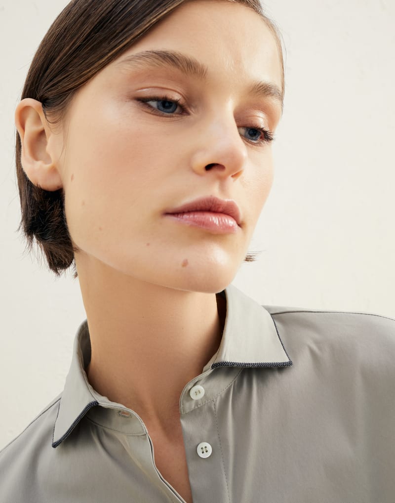 BRUNELLO CUCINELLI WOMEN'S LIGHT GREY CLASSIC SHIRT
