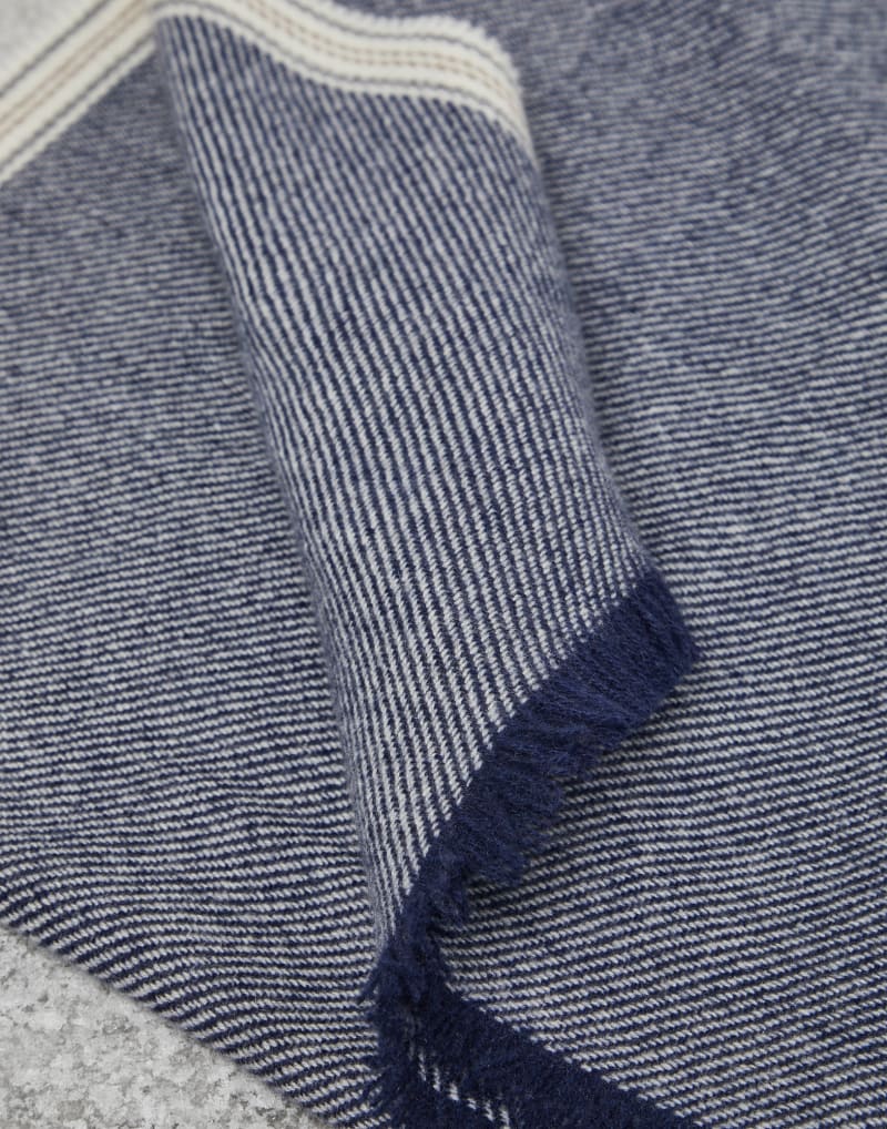 BRUNELLO CUCINELLI MEN'S BLUE WOOL STRIPED SCARF