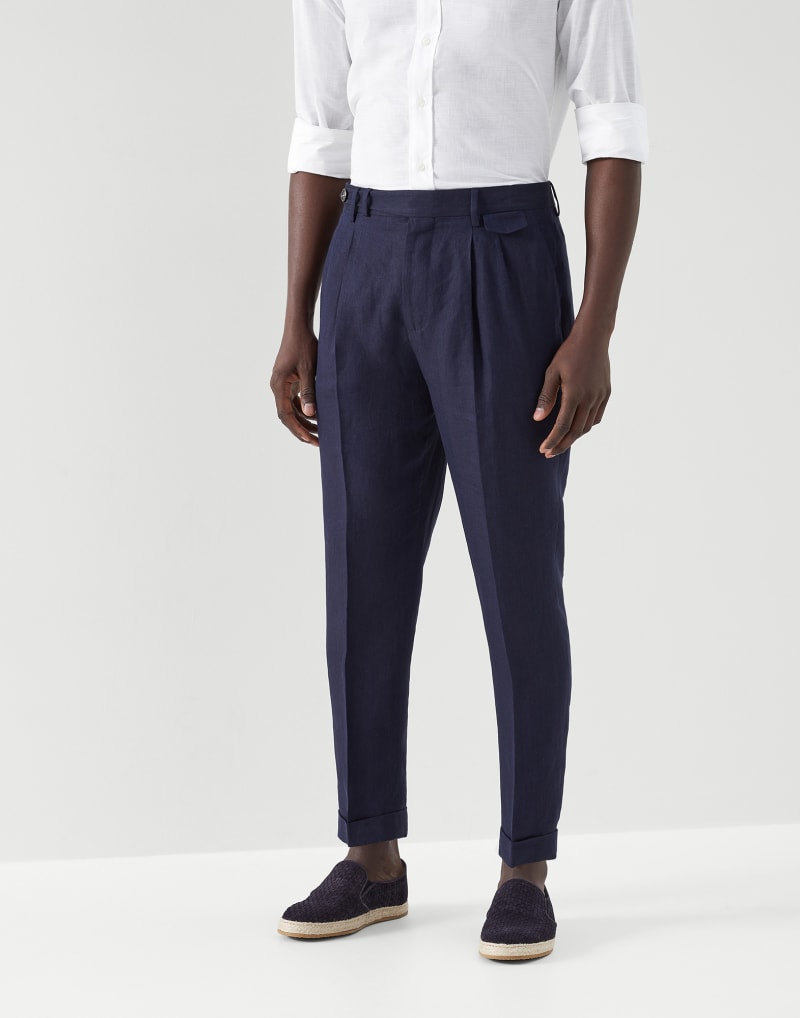 BRUNELLO CUCINELLI MEN'S NAVY LINEN TAPERED TROUSERS