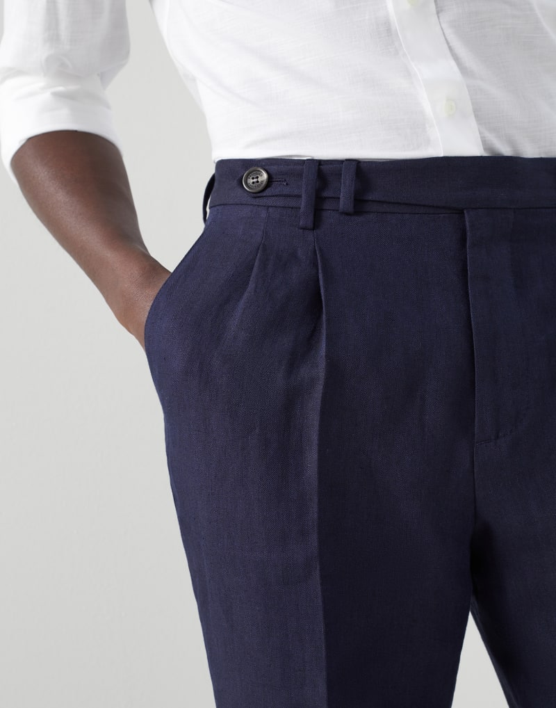 BRUNELLO CUCINELLI MEN'S NAVY LINEN TAPERED TROUSERS