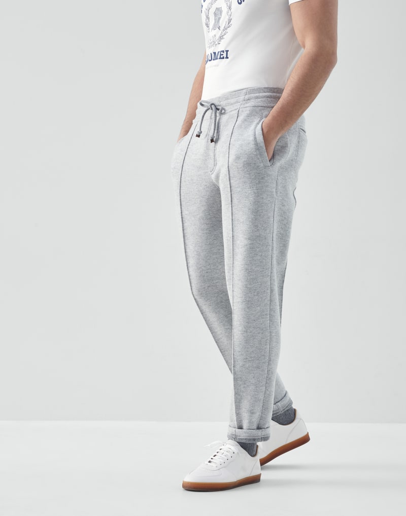 BRUNELLO CUCINELLI MEN'S LIGHT GREY WOOL JOGGER TROUSERS