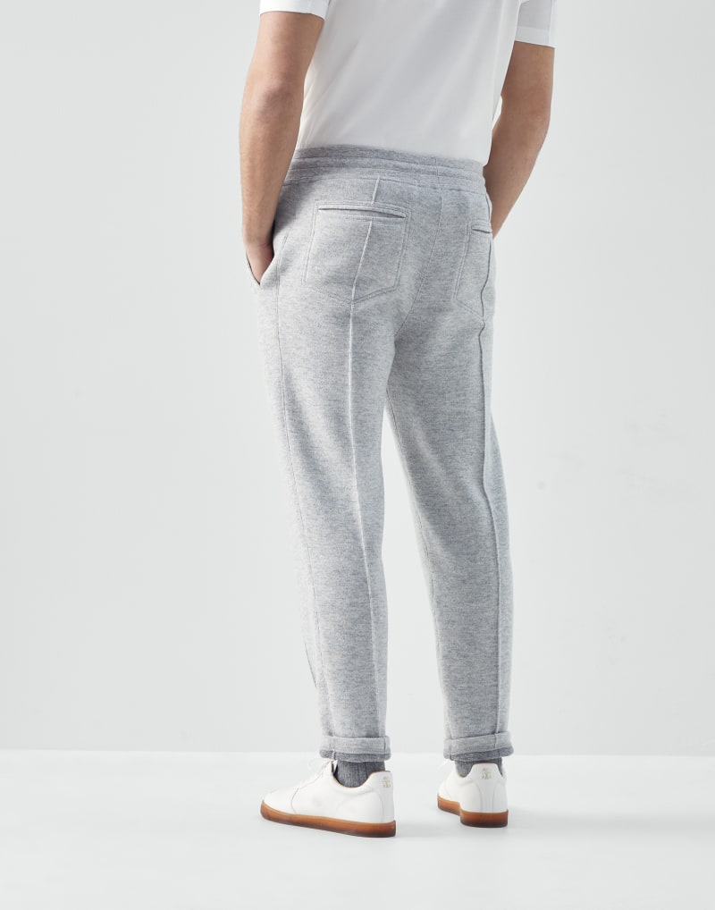 BRUNELLO CUCINELLI MEN'S LIGHT GREY WOOL JOGGER TROUSERS