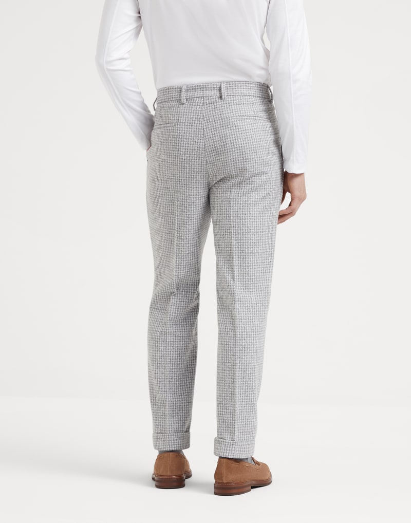 BRUNELLO CUCINELLI MEN'S LIGHT GREY WOOL BLEND TROUSERS