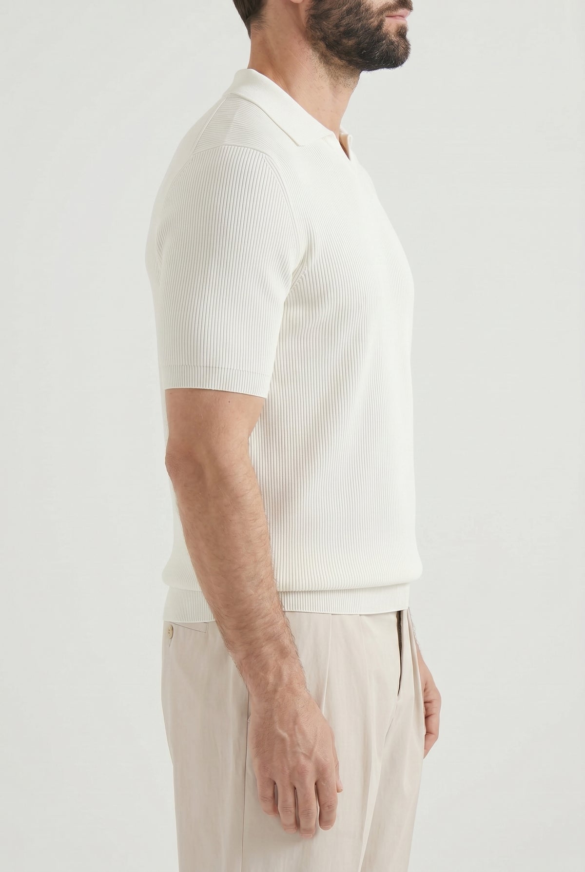 BRUNELLO CUCINELLI MEN'S OFF WHITE SHORT SLEEVE SWEATER