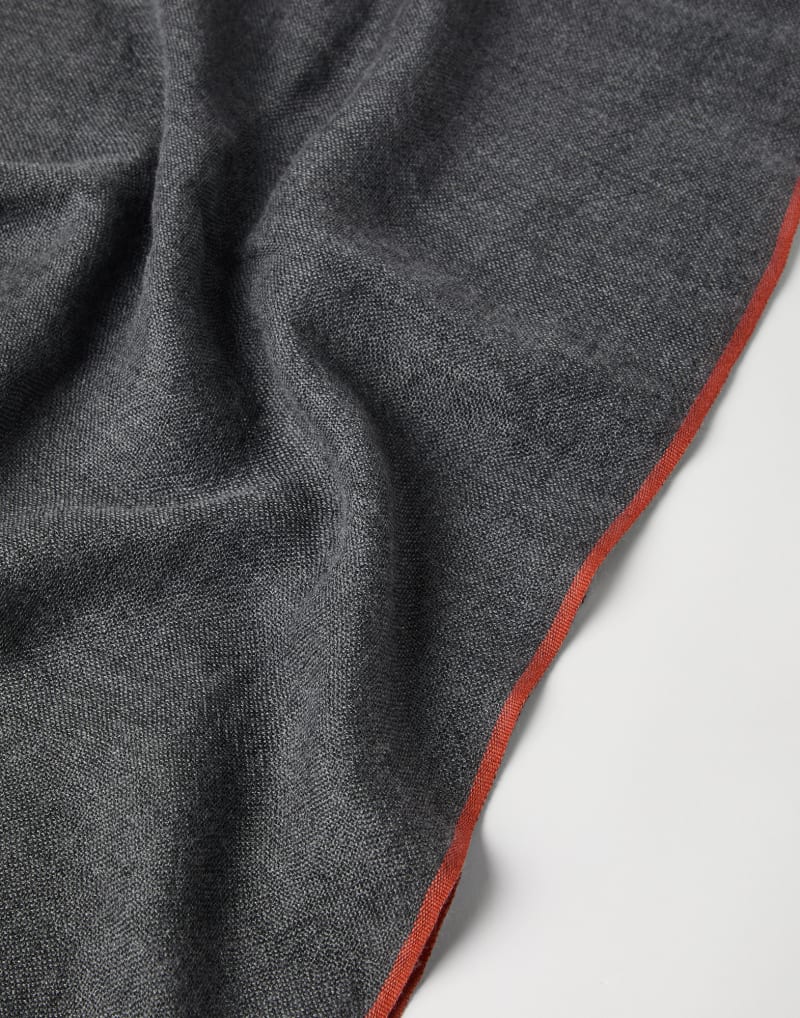 BRUNELLO CUCINELLI MEN'S GREY WOOL SILK SCARF