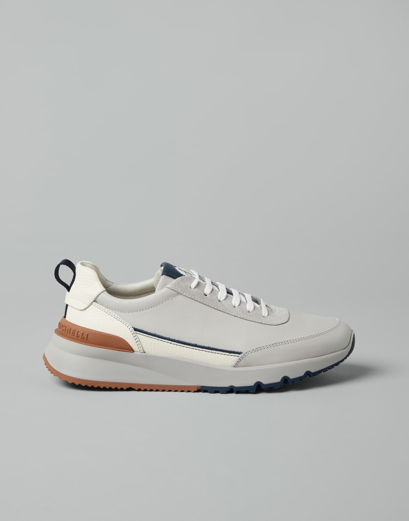 BRUNELLO CUCINELLI MEN'S LIGHT GREY LEATHER SNEAKERS