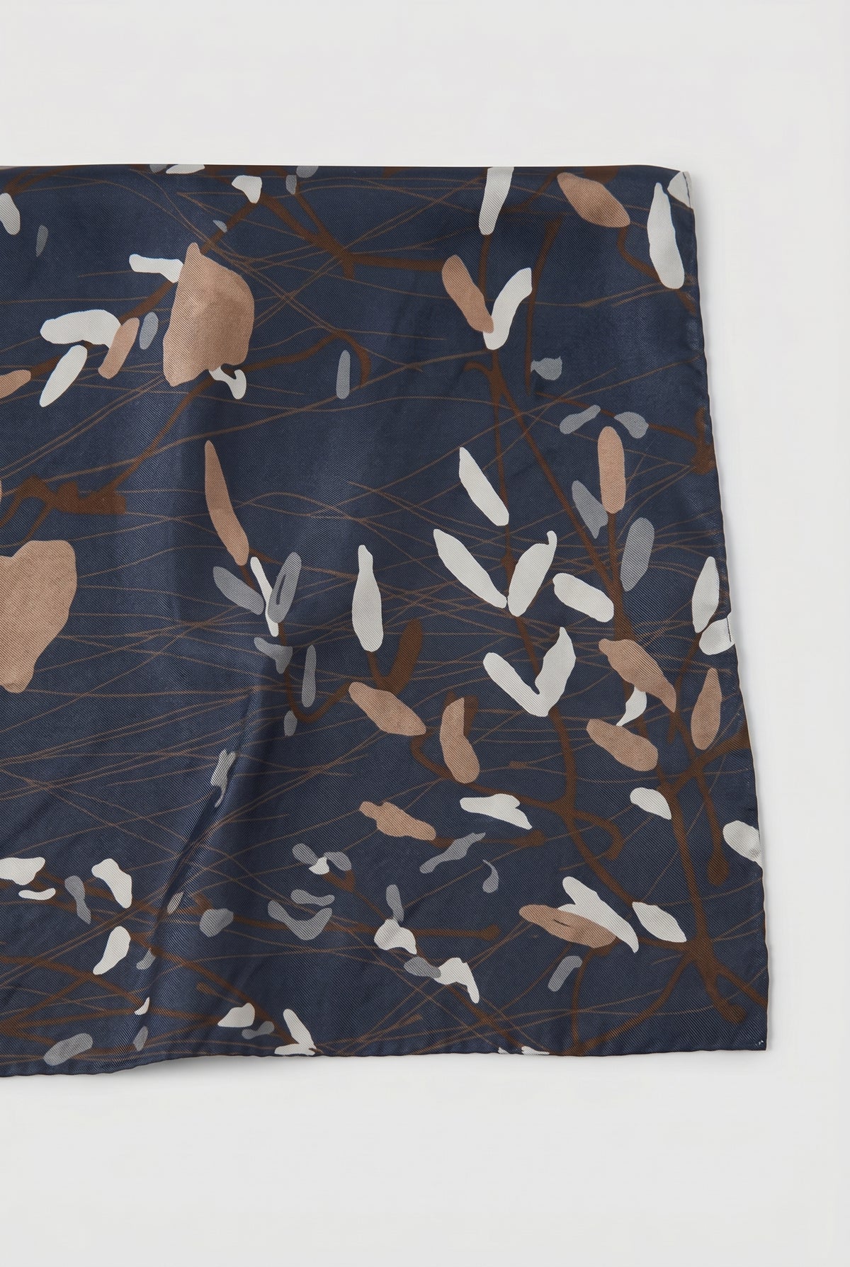 BRUNELLO CUCINELLI WOMEN'S NAVY PRINTED SILK SCARF