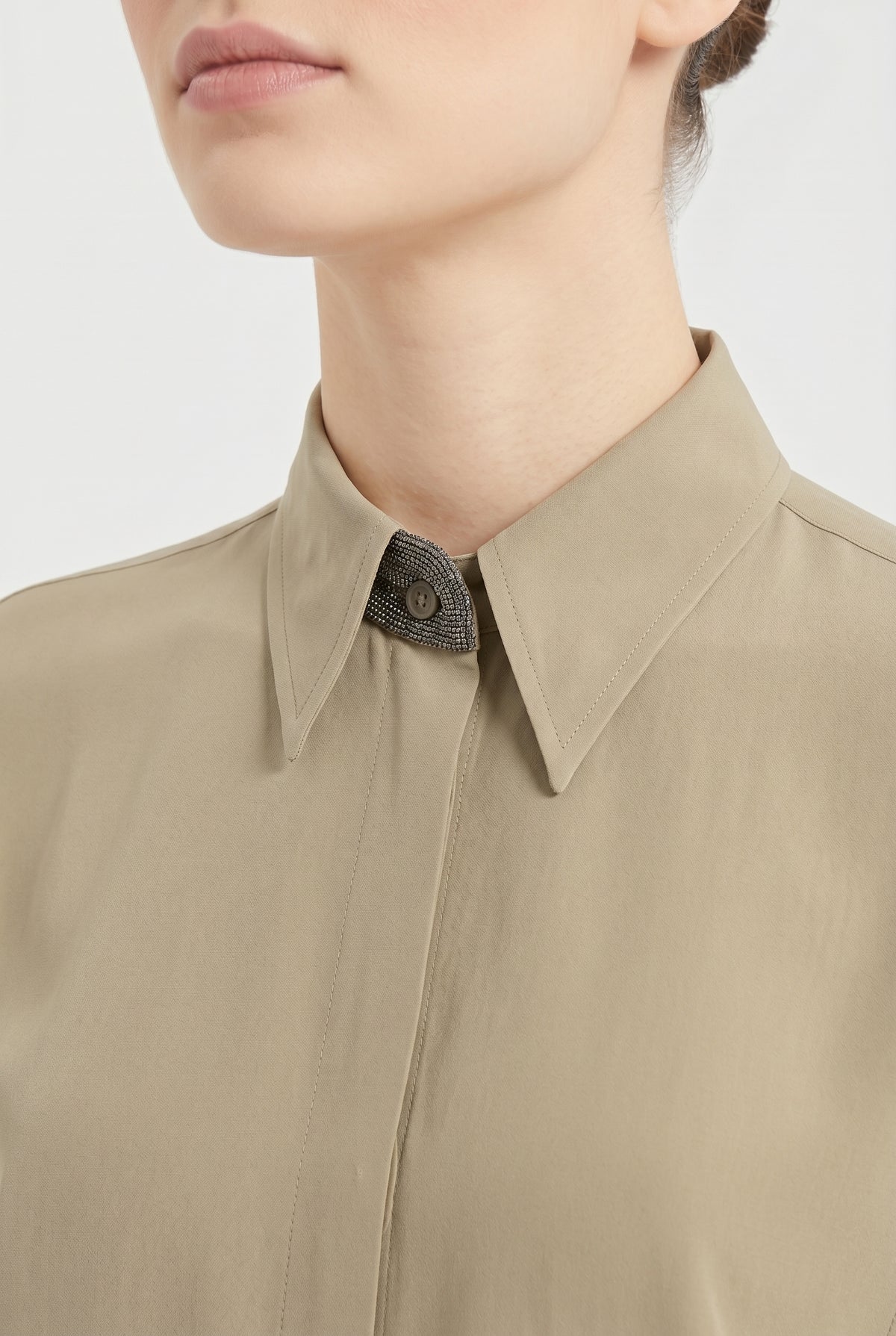 BRUNELLO CUCINELLI WOMEN'S LIGHT KHAKI SILK SHIRT