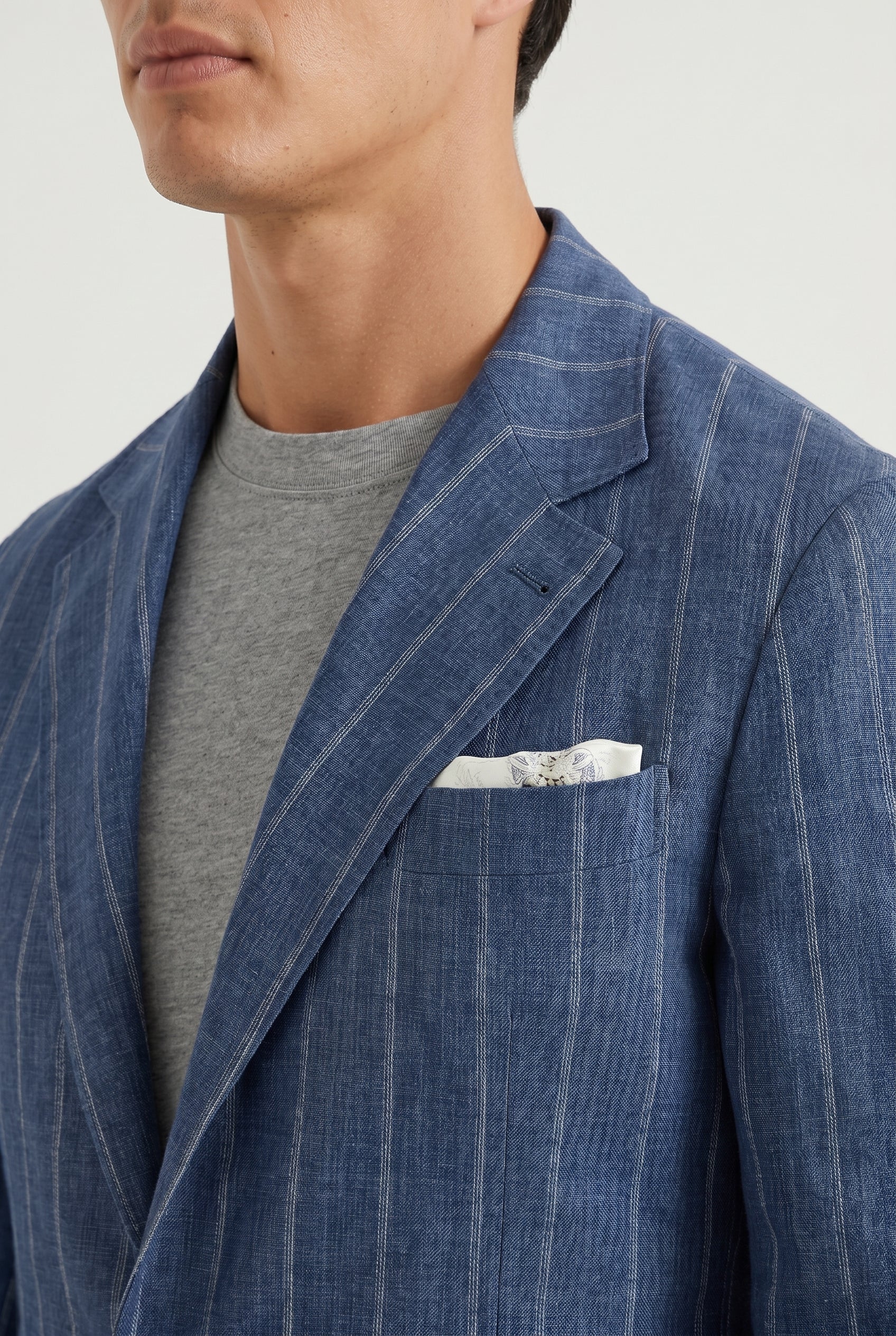 BRUNELLO CUCINELLI MEN'S BLUE LINEN STRIPED BLAZER