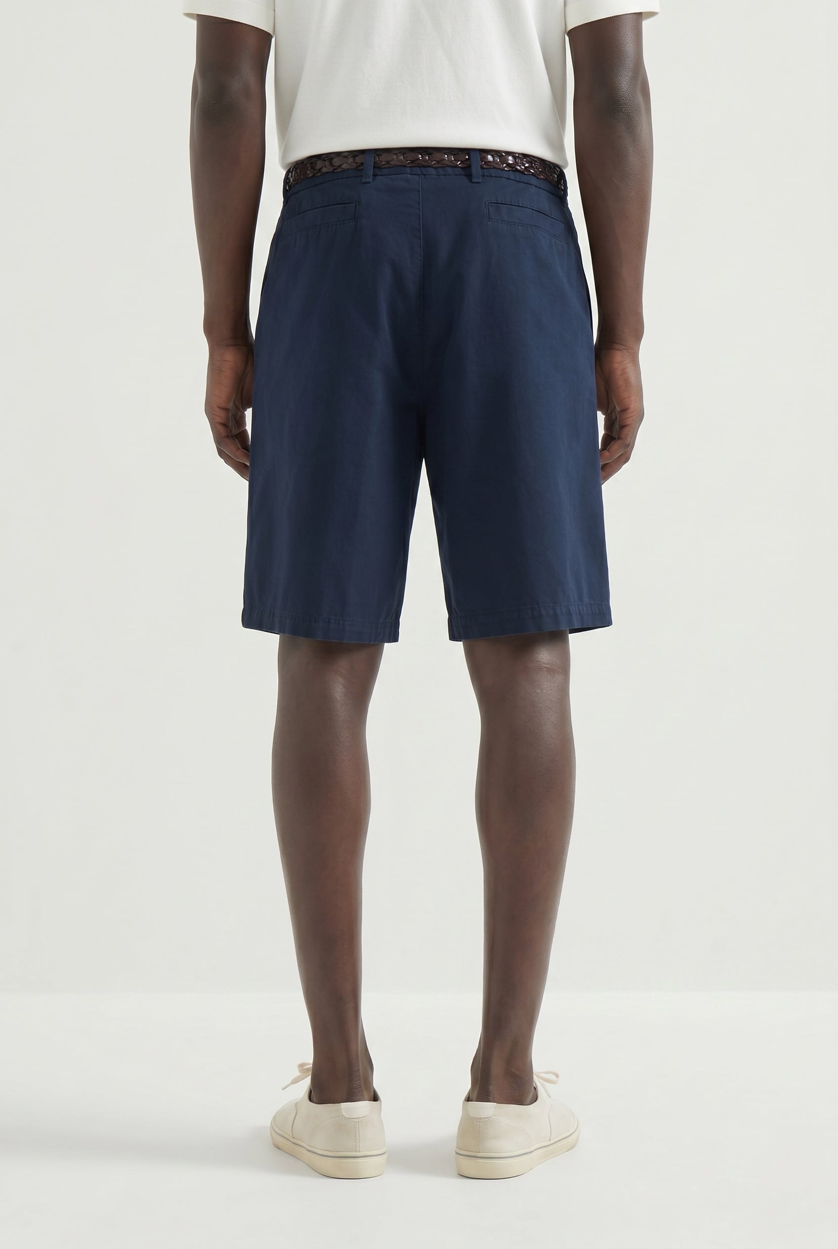 BRUNELLO CUCINELLI MEN'S NAVY COTTON TAILORED SHORTS