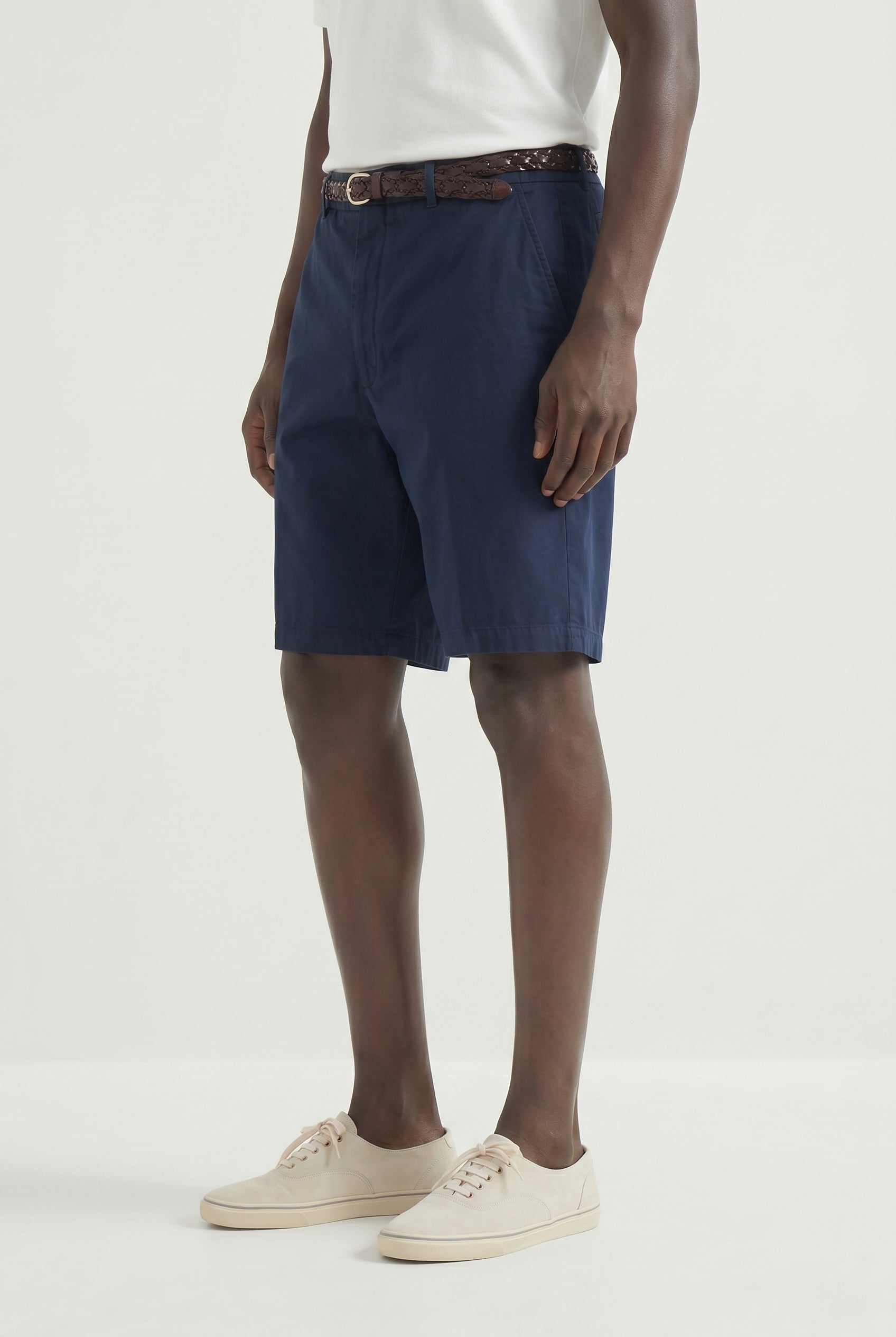 BRUNELLO CUCINELLI MEN'S NAVY COTTON TAILORED SHORTS