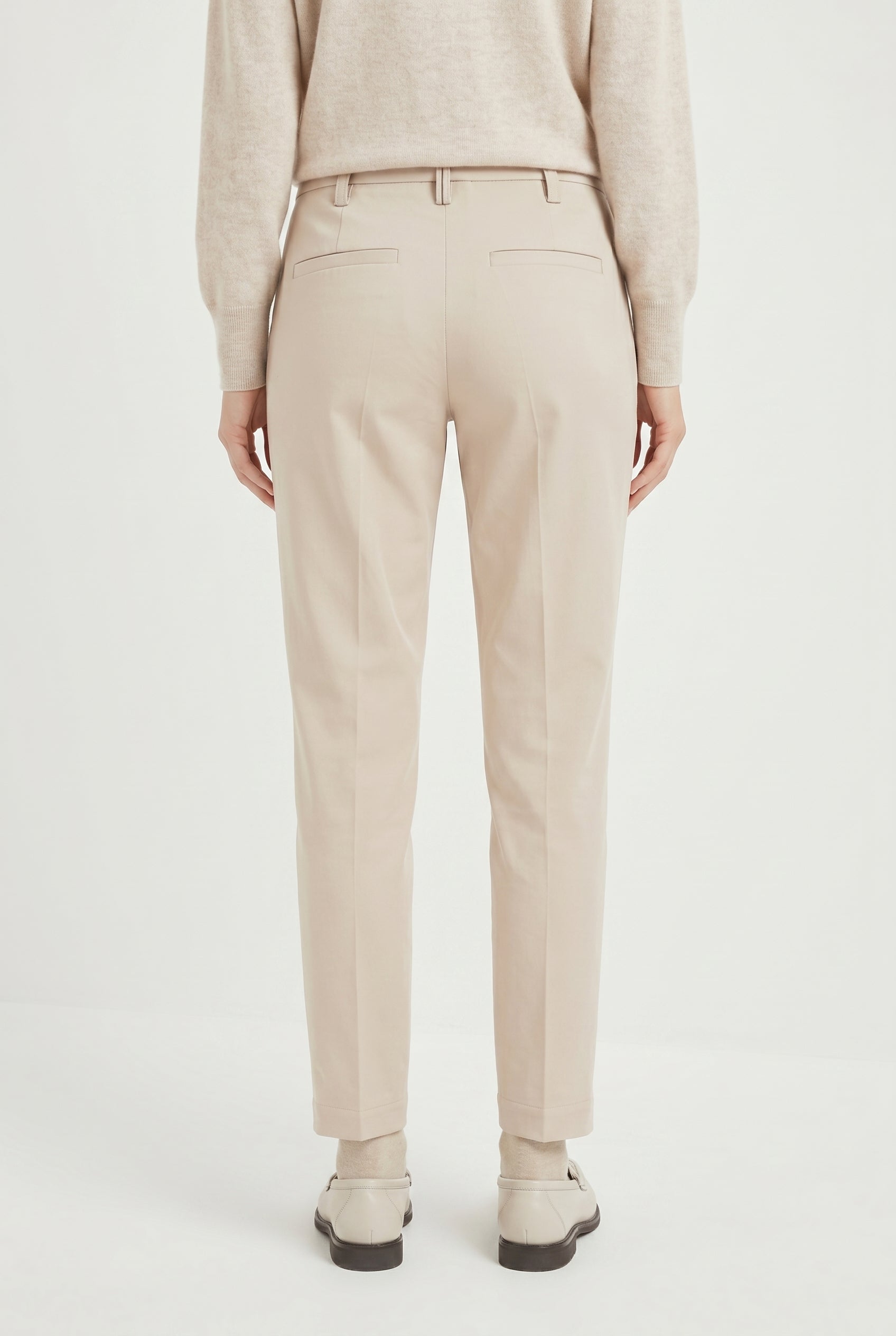 BRUNELLO CUCINELLI WOMEN'S BEIGE TAILORED SLIM TROUSERS