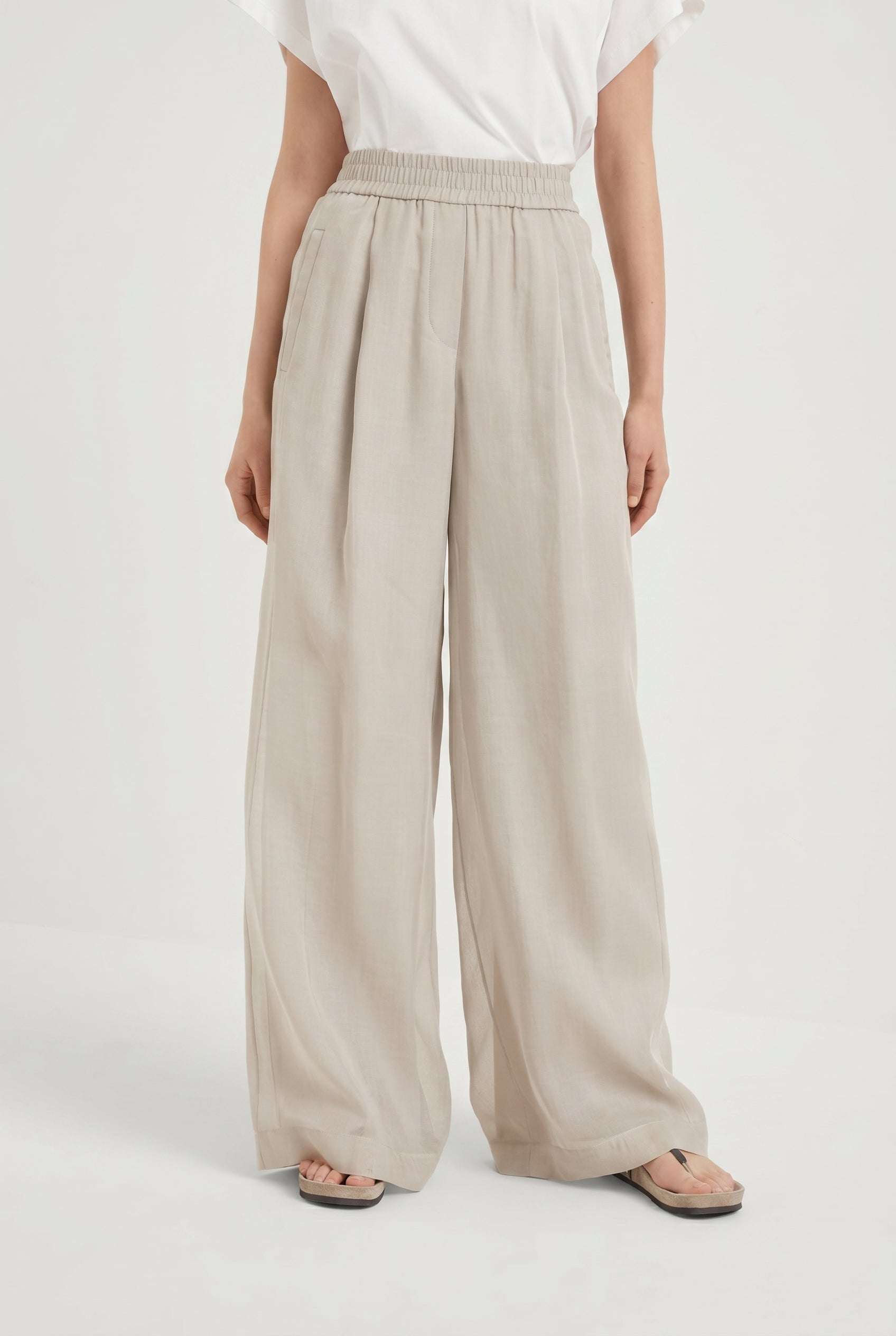 BRUNELLO CUCINELLI WOMEN'S LIGHT BEIGE WIDE TROUSERS