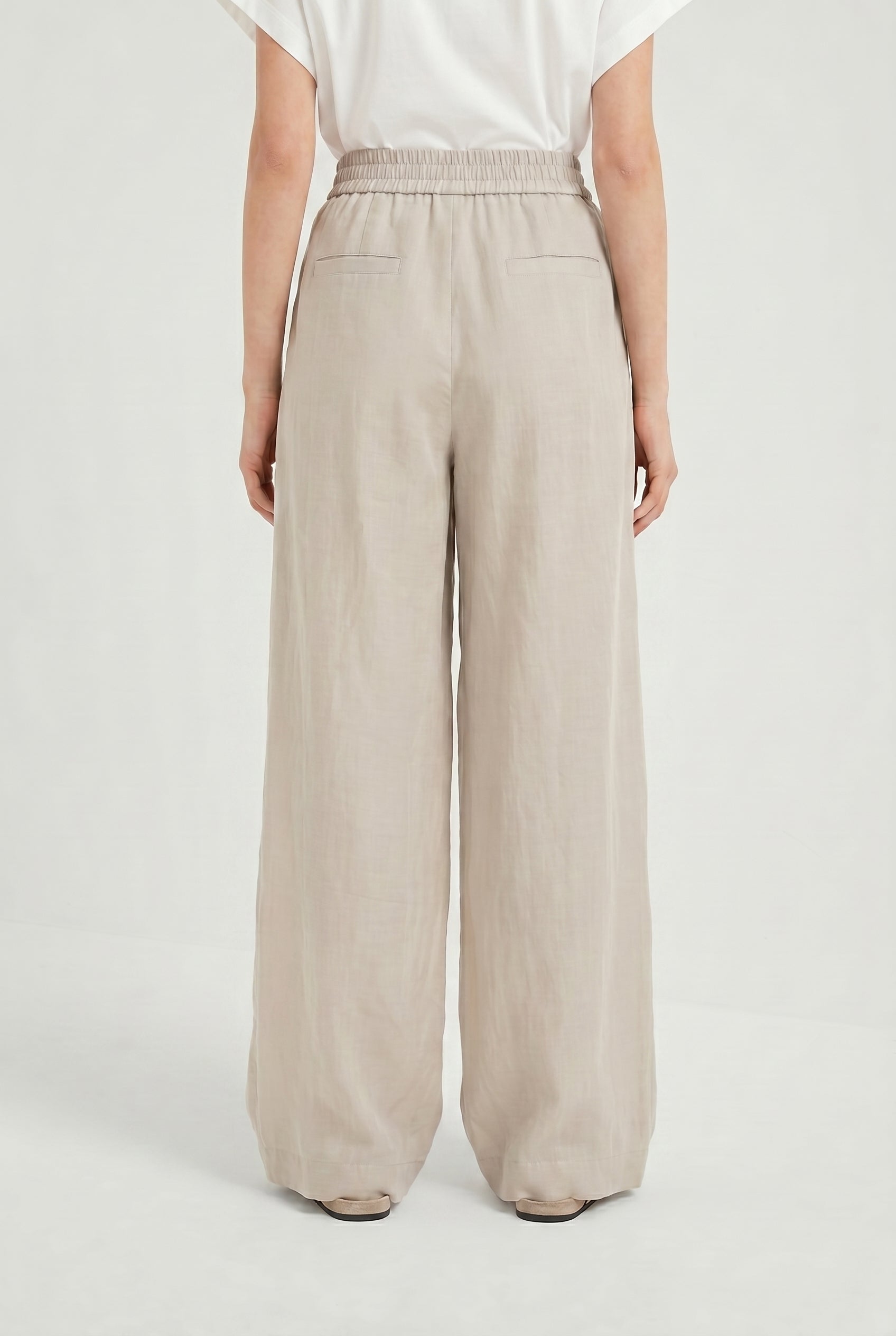 BRUNELLO CUCINELLI WOMEN'S LIGHT BEIGE WIDE TROUSERS