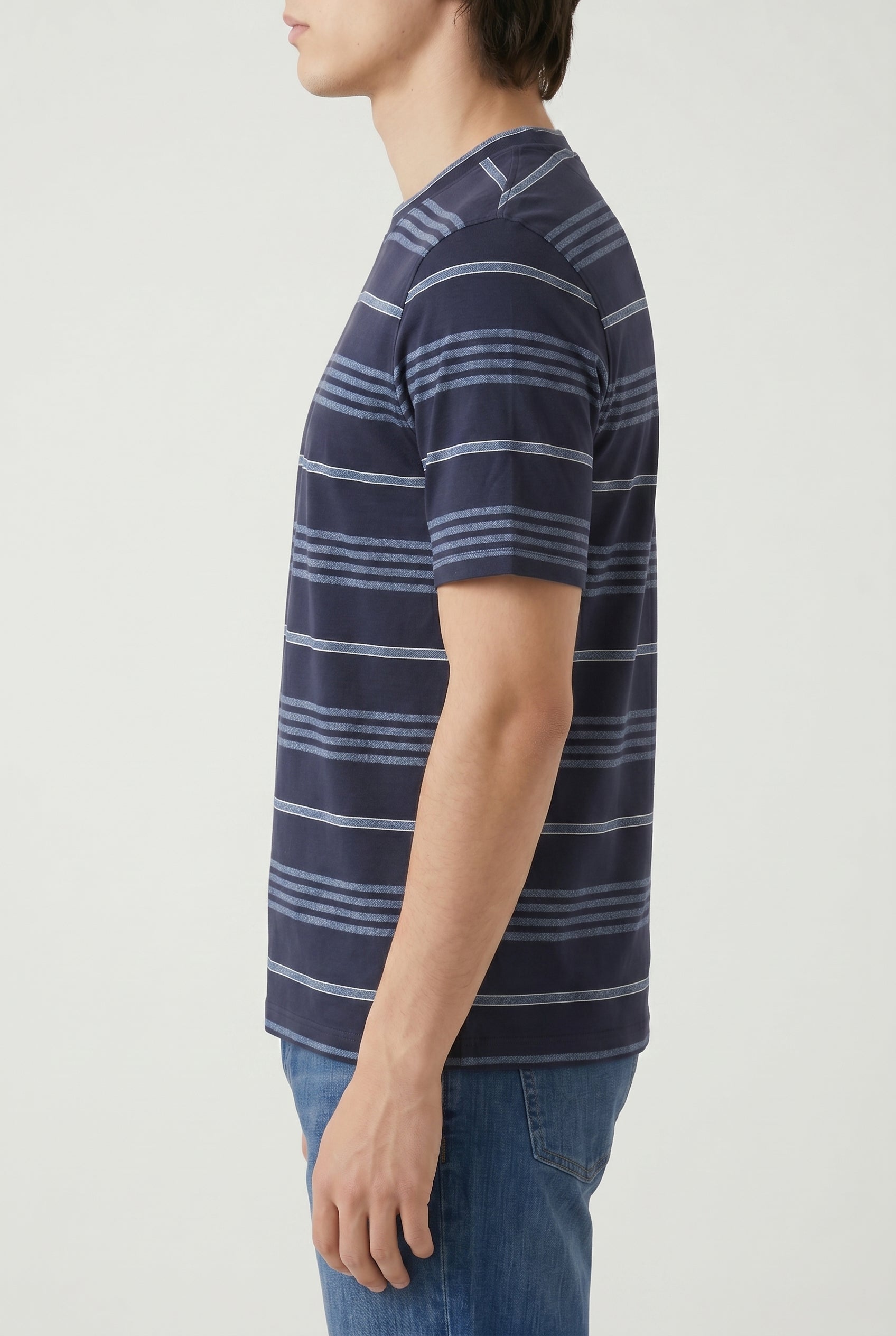 BRUNELLO CUCINELLI MEN'S NAVY STRIPED COTTON SHIRT