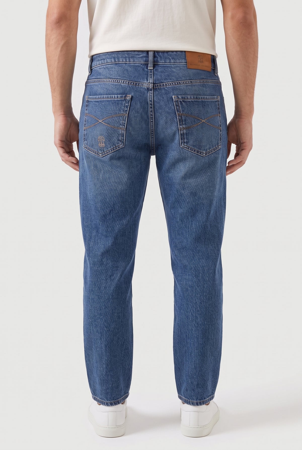 BRUNELLO CUCINELLI MEN'S MEDIUM BLUE TRADITIONAL TROUSERS