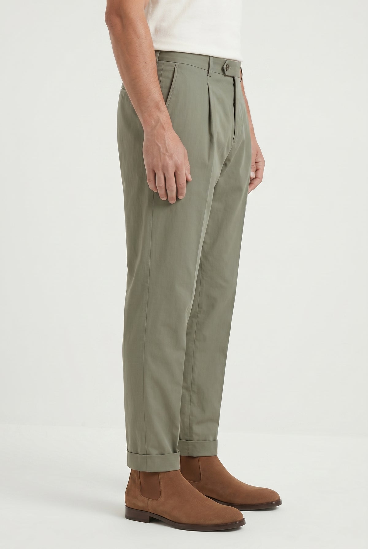 BRUNELLO CUCINELLI MEN'S OLIVE PLEATED COTTON TROUSERS