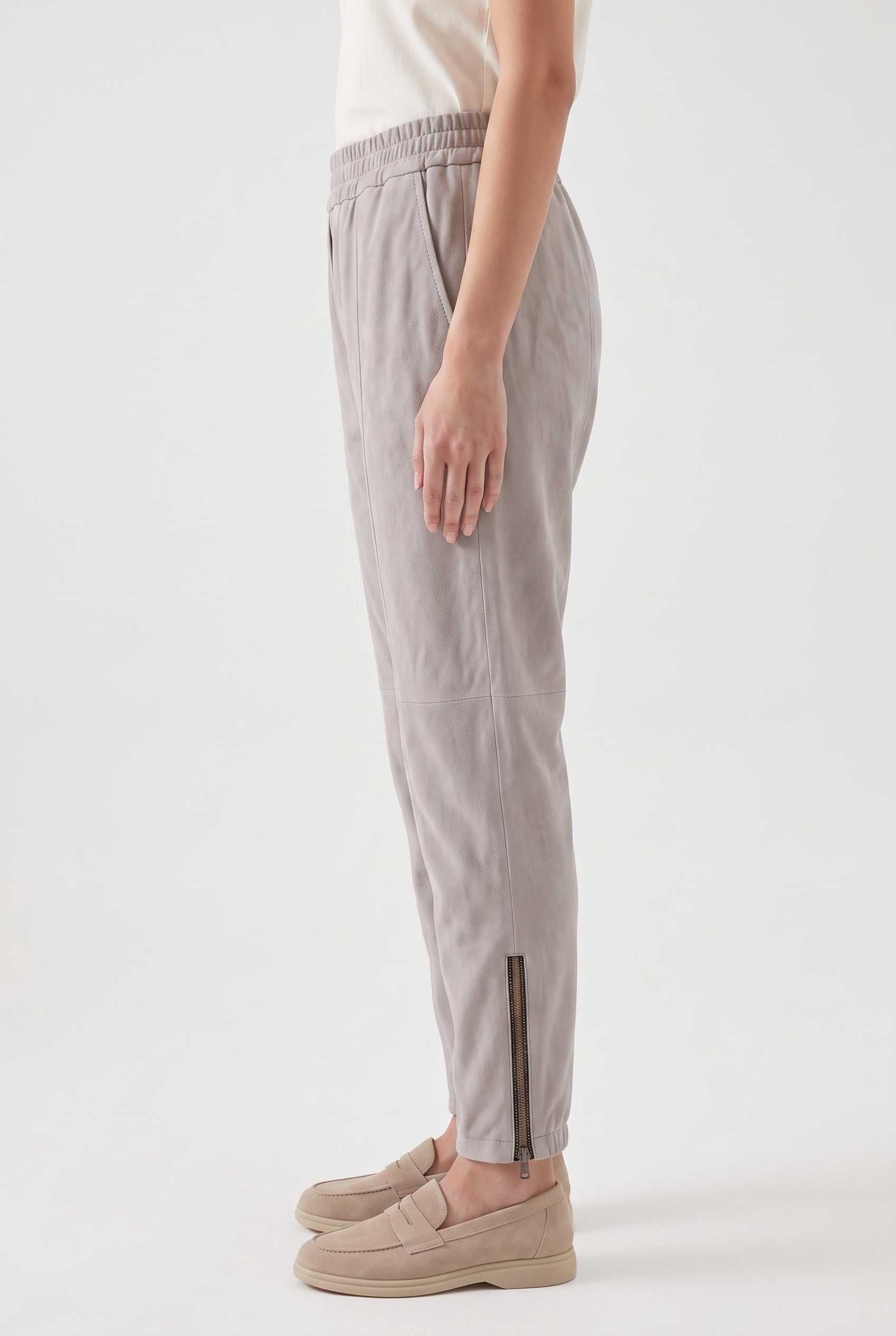 BRUNELLO CUCINELLI WOMEN'S LIGHT GREY SUEDE TROUSERS