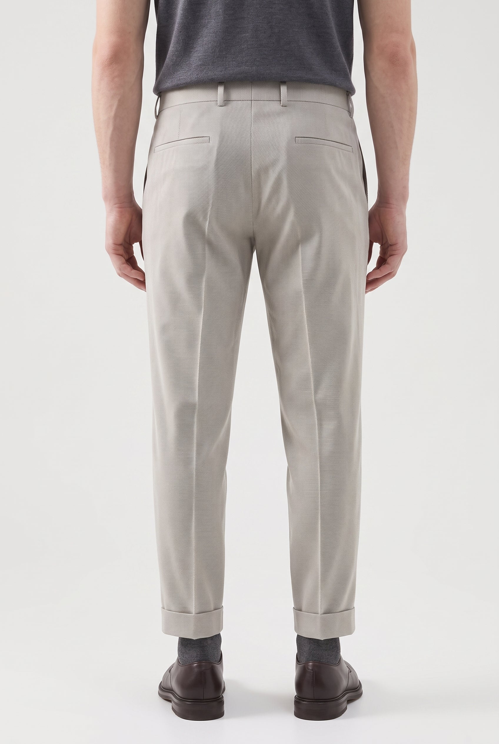 BRUNELLO CUCINELLI MEN'S LIGHT BEIGE TAILORED TROUSERS
