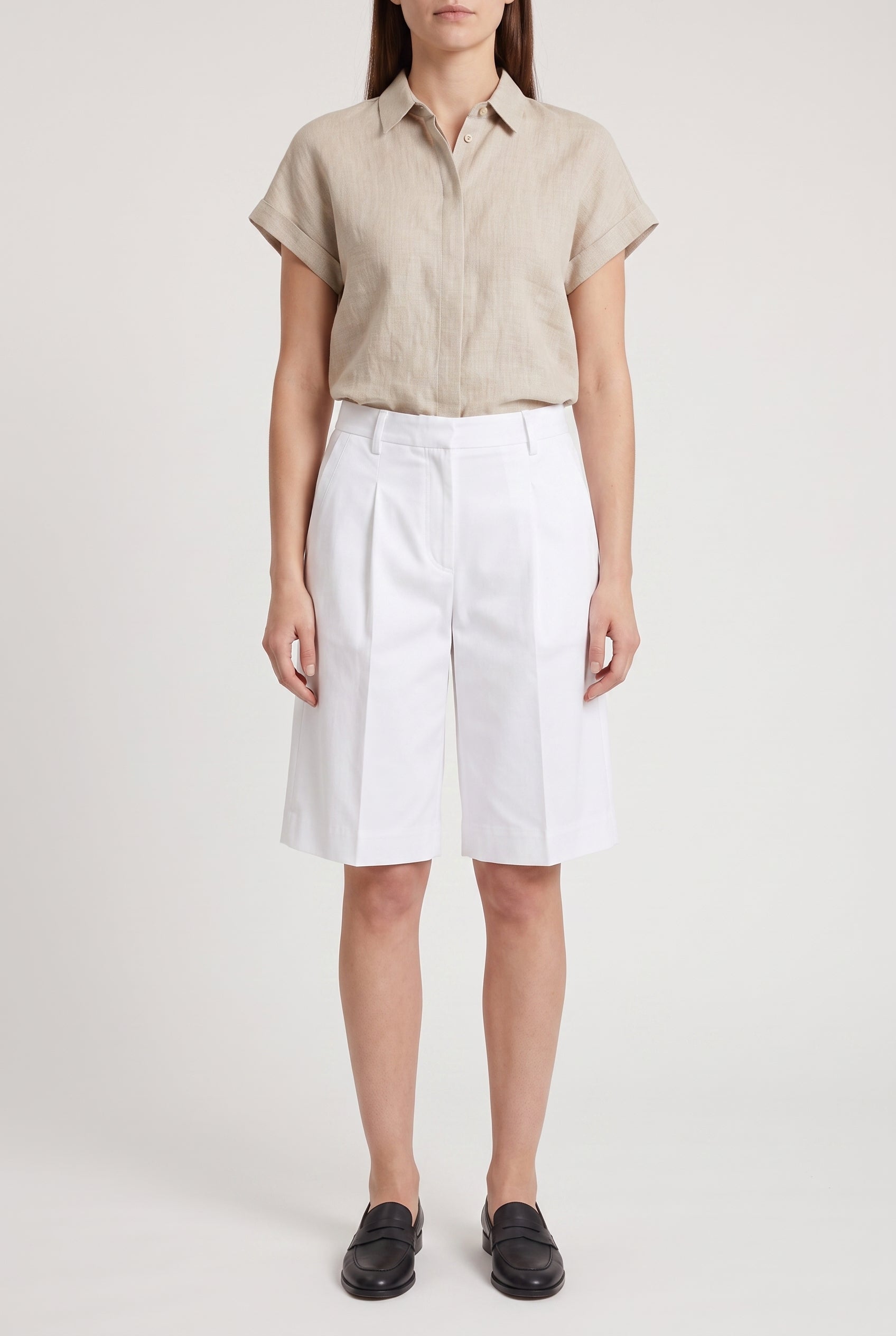 BRUNELLO CUCINELLI WOMEN'S WHITE TAILORED BERMUDA TROUSERS