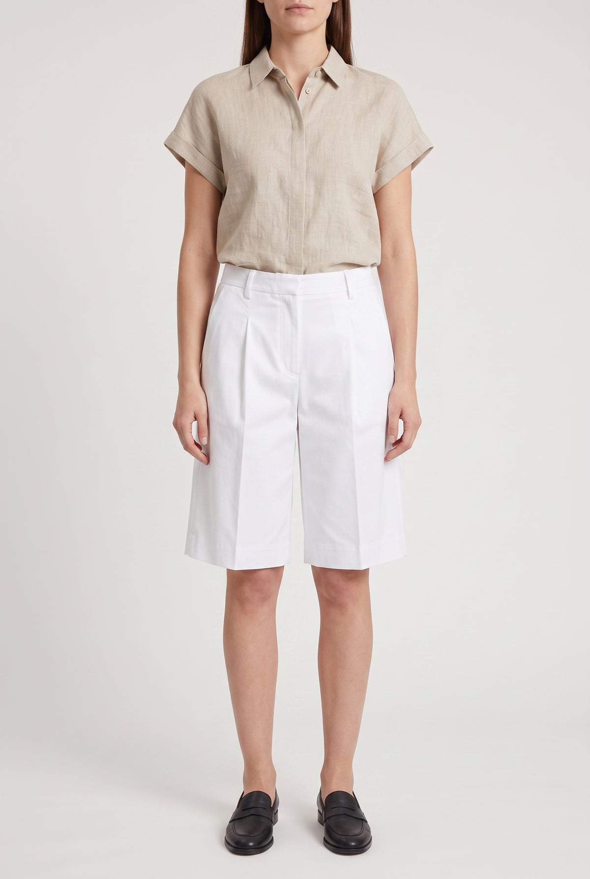BRUNELLO CUCINELLI WOMEN'S WHITE TAILORED BERMUDA TROUSERS