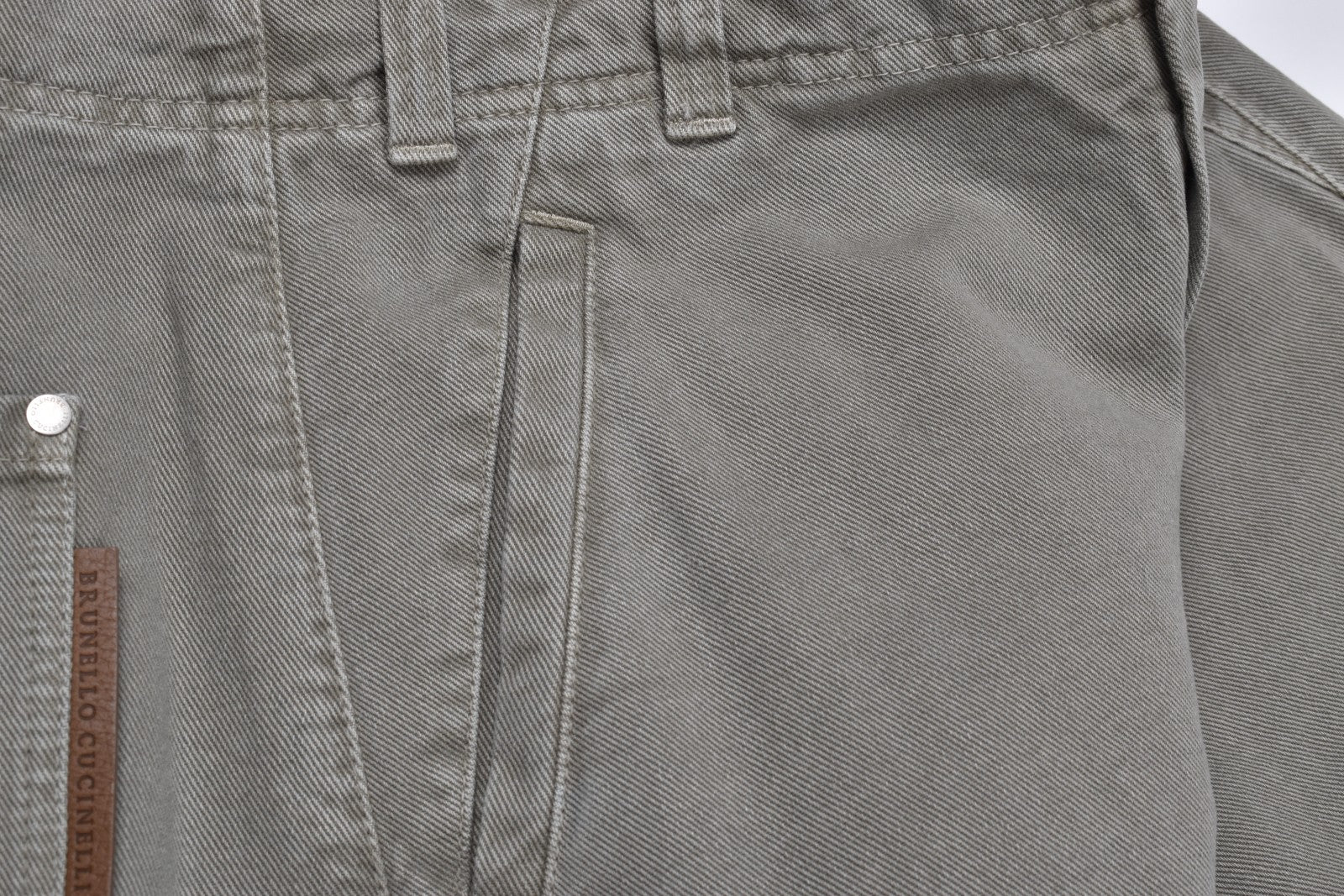 BRUNELLO CUCINELLI WOMEN'S LIGHT GREEN RELAXED TROUSERS