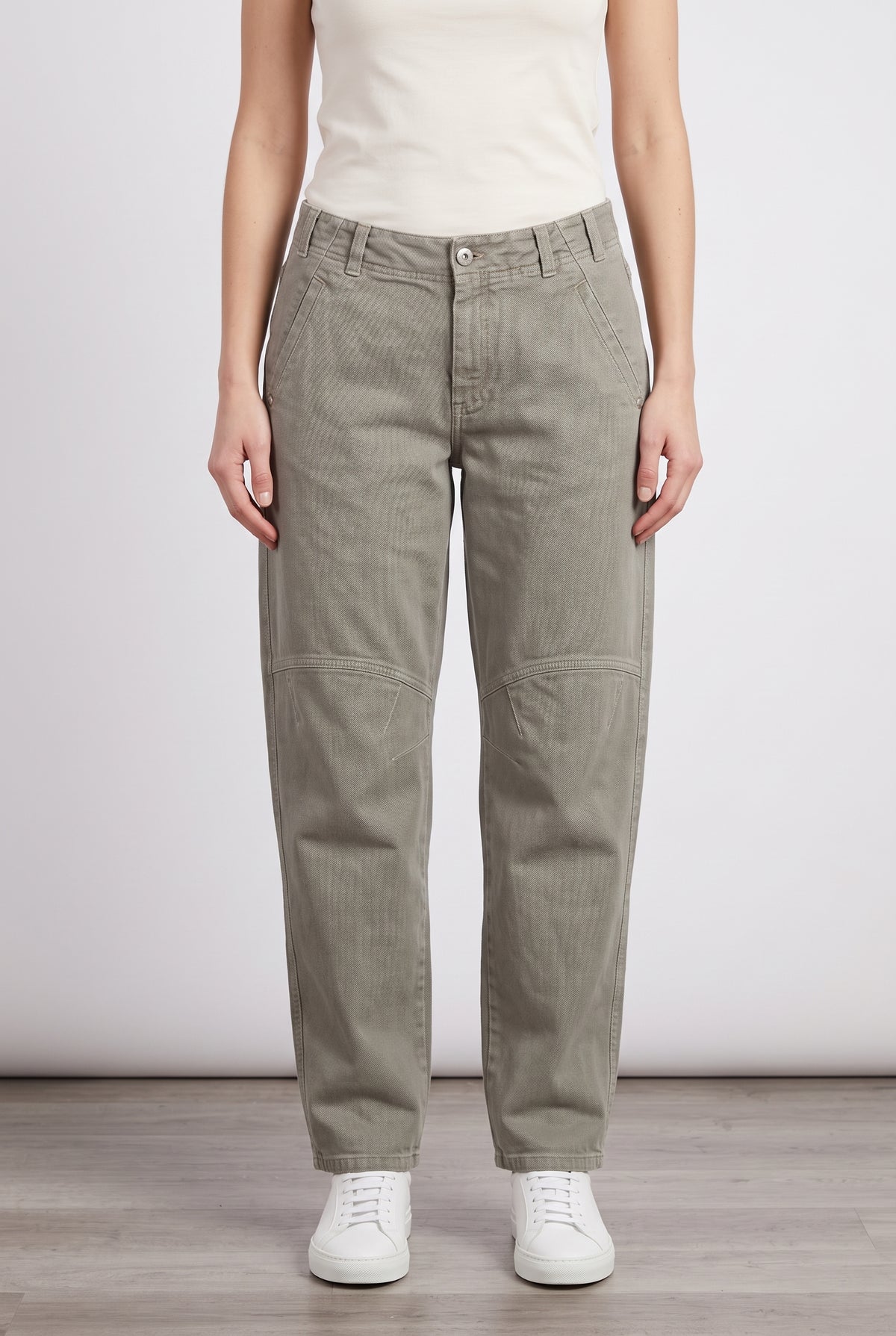 BRUNELLO CUCINELLI WOMEN'S LIGHT GREEN RELAXED DENIM STYLE TROUSERS
