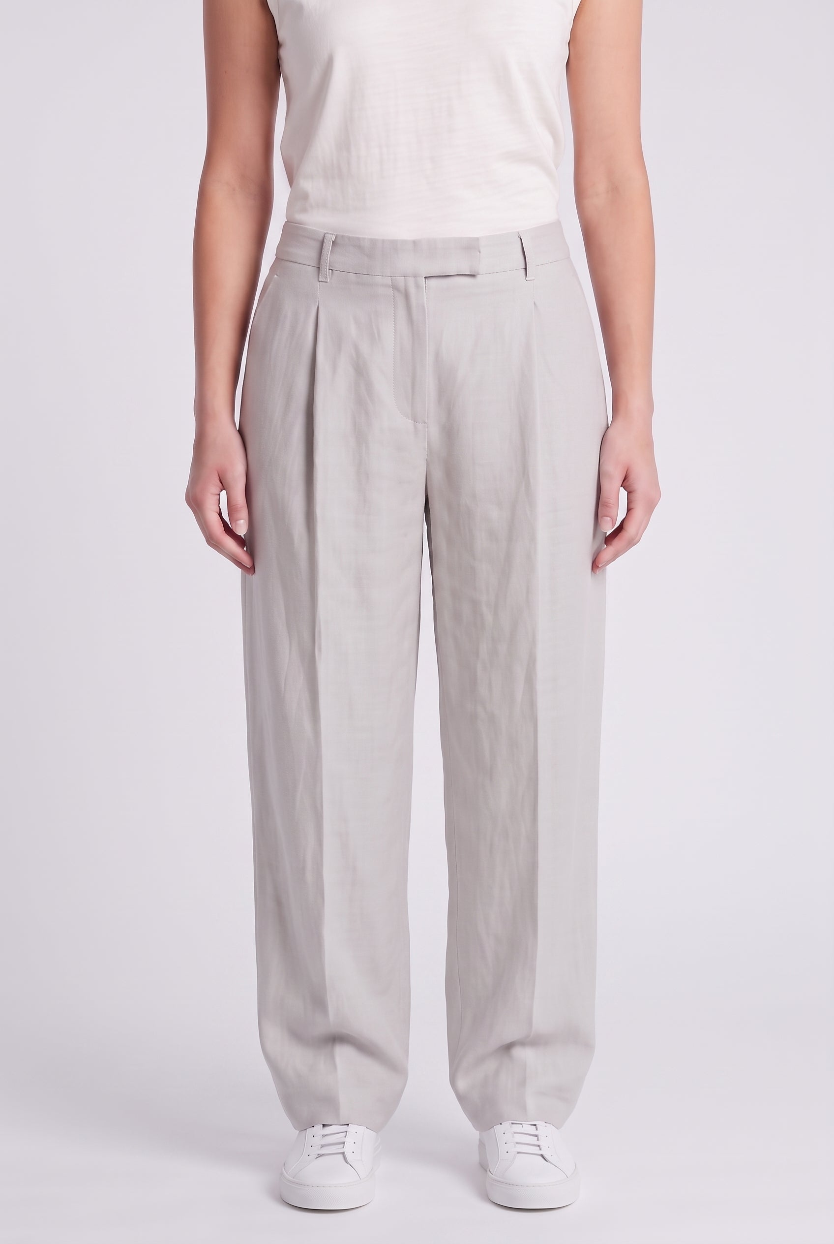 BRUNELLO CUCINELLI WOMEN'S LIGHT GREY LINEN TROUSERS