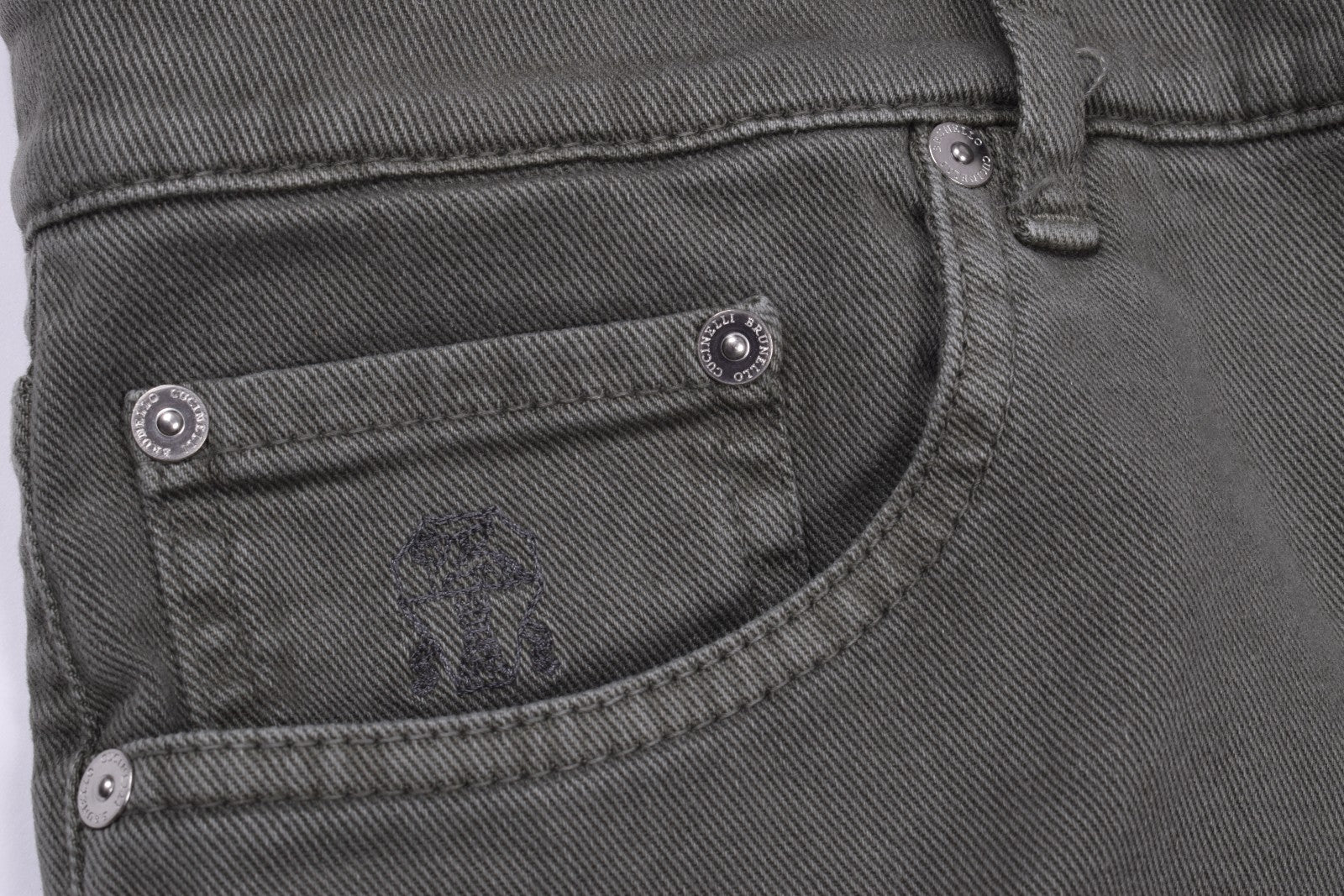 BRUNELLO CUCINELLI MEN'S SAGE COTTON TRADITIONAL TROUSERS