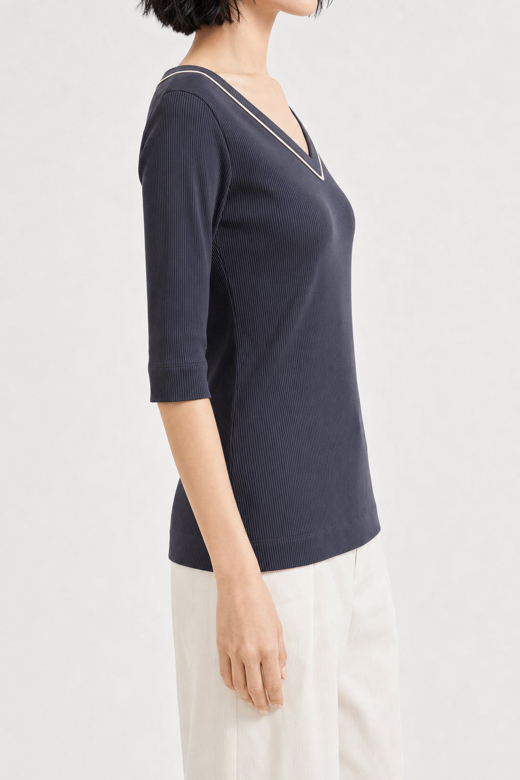 BRUNELLO CUCINELLI WOMEN'S NAVY RIBBED V NECK SHIRT