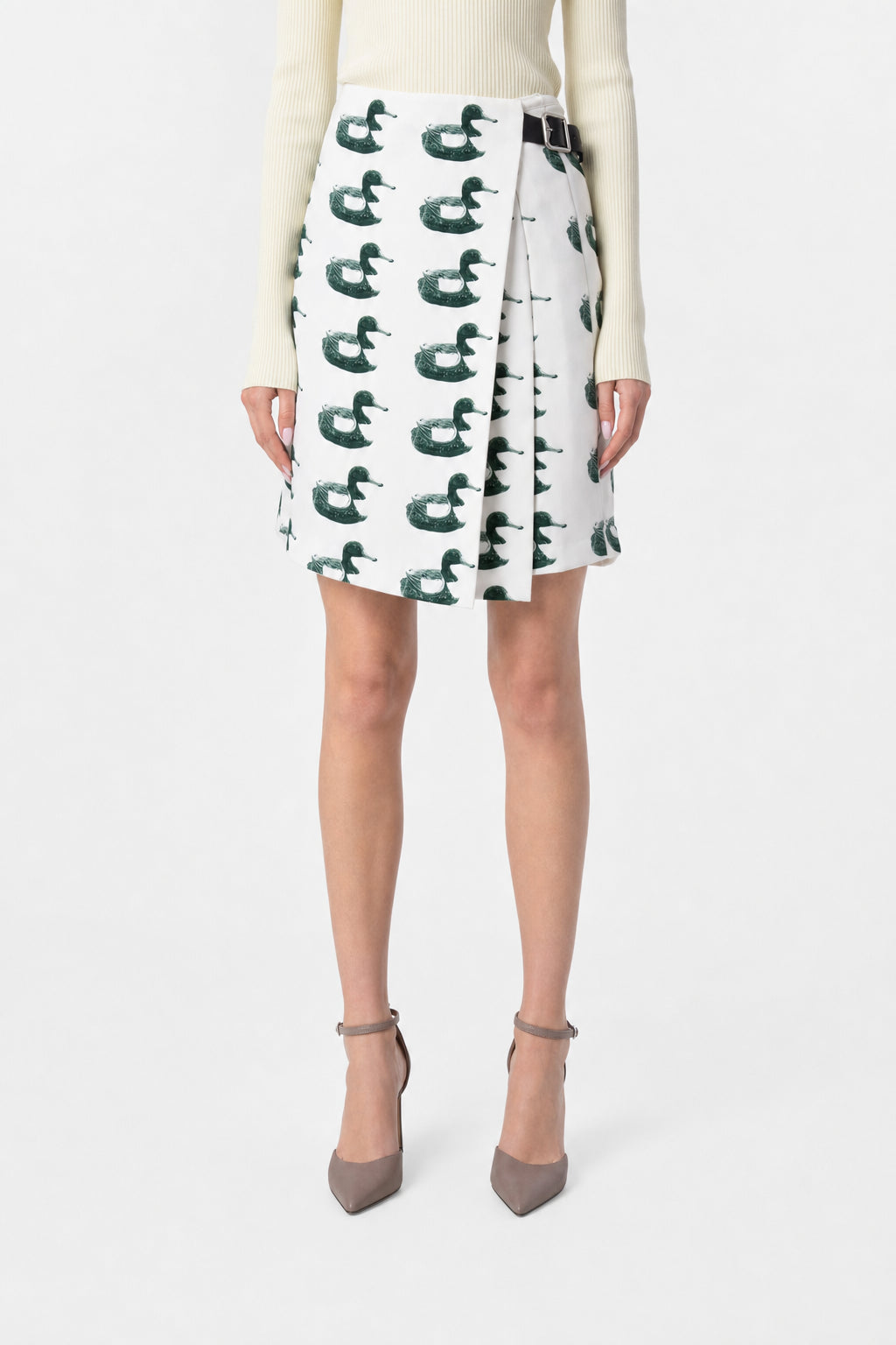 BURBERRY WOMEN'S WHITE PRINTED BUCKLE SKIRT
