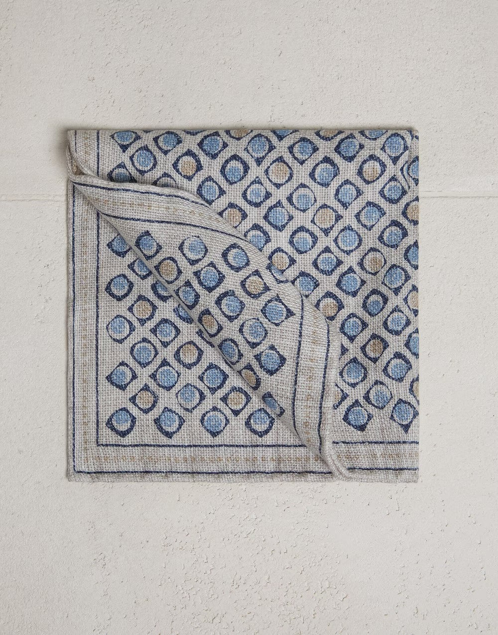 BRUNELLO CUCINELLI MEN'S BLUE PATTERNED LINEN POCKET SQUARE