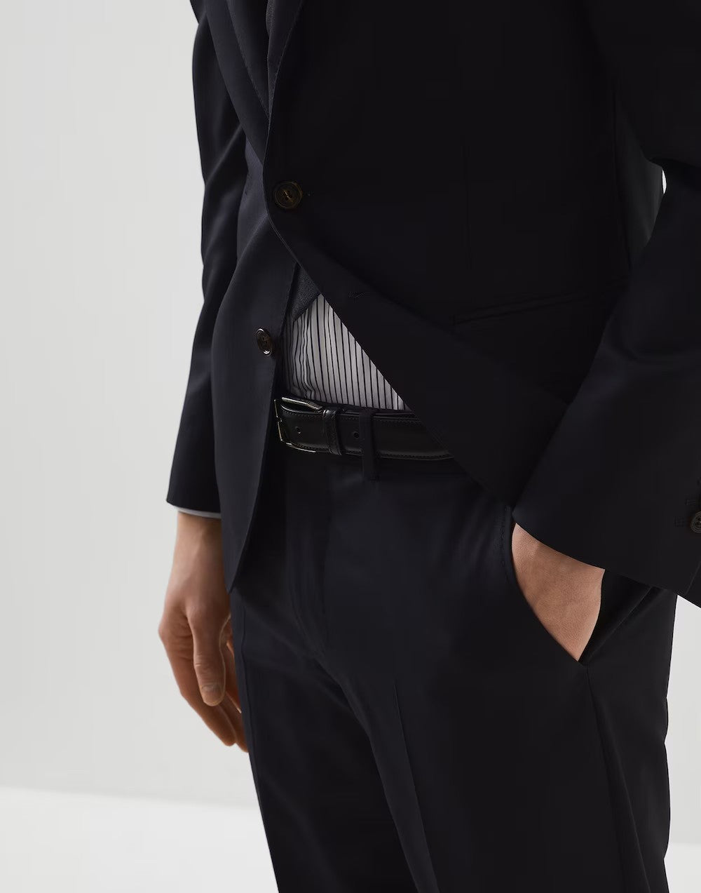 BRUNELLO CUCINELLI MEN'S BLACK LEATHER BELT