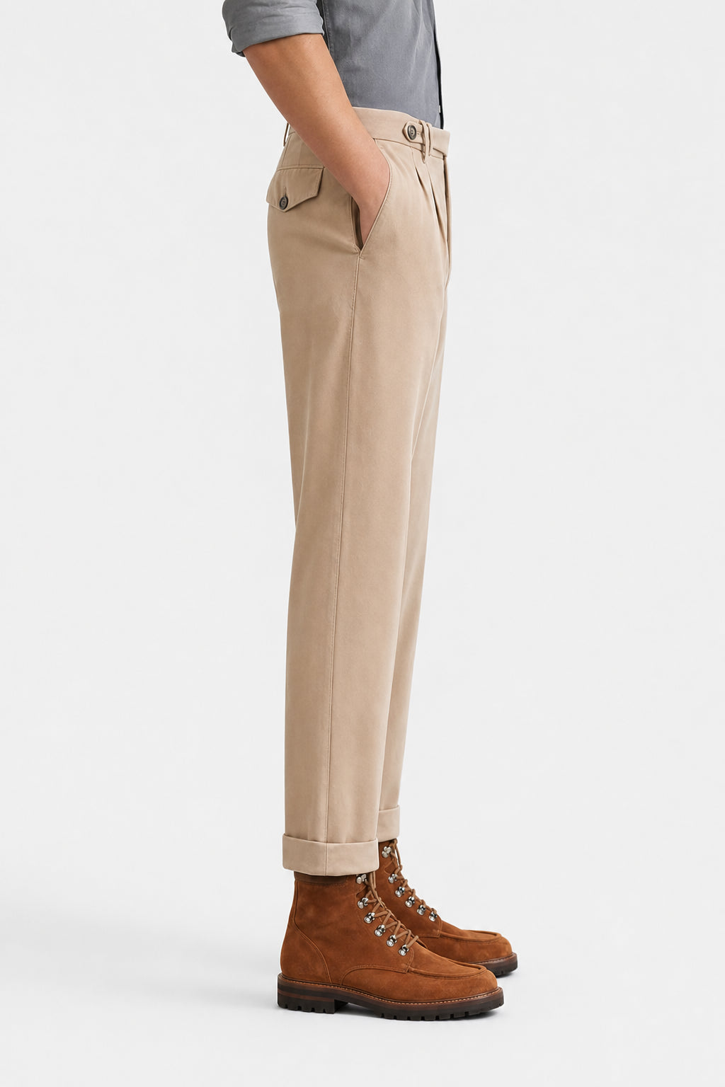 BRUNELLO CUCINELLI MEN'S BEIGE COTTON PLEATED TROUSERS