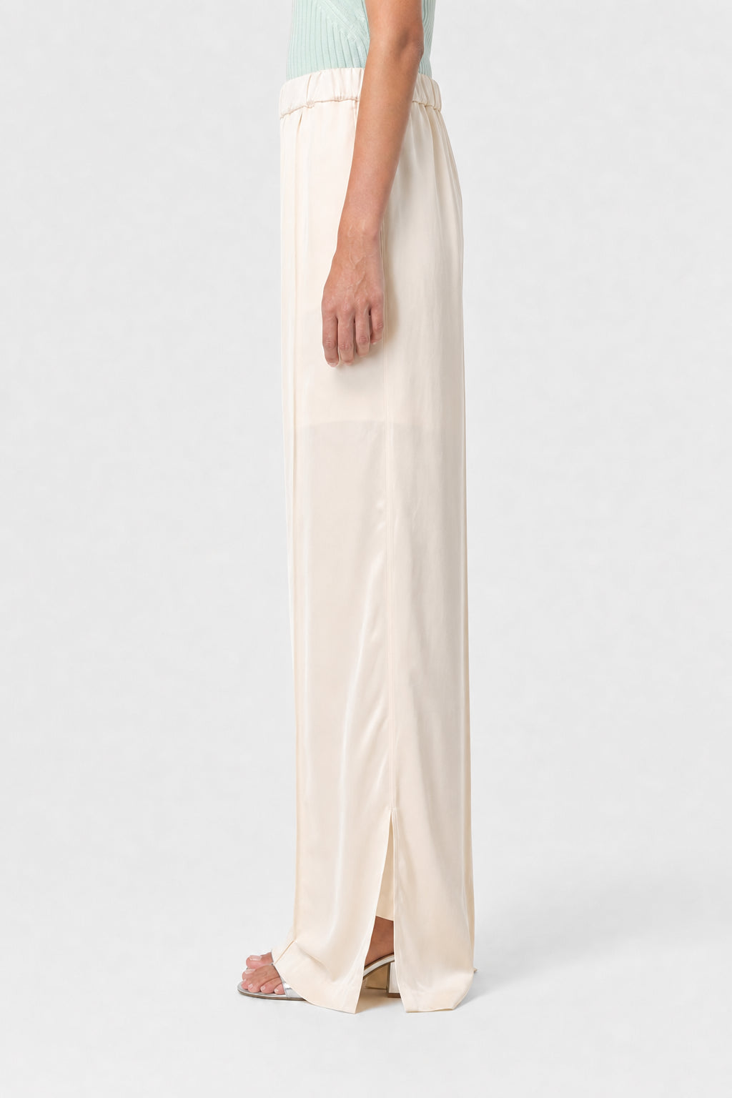 JIL SANDER WOMEN'S LIGHT CREAM WIDE TROUSERS