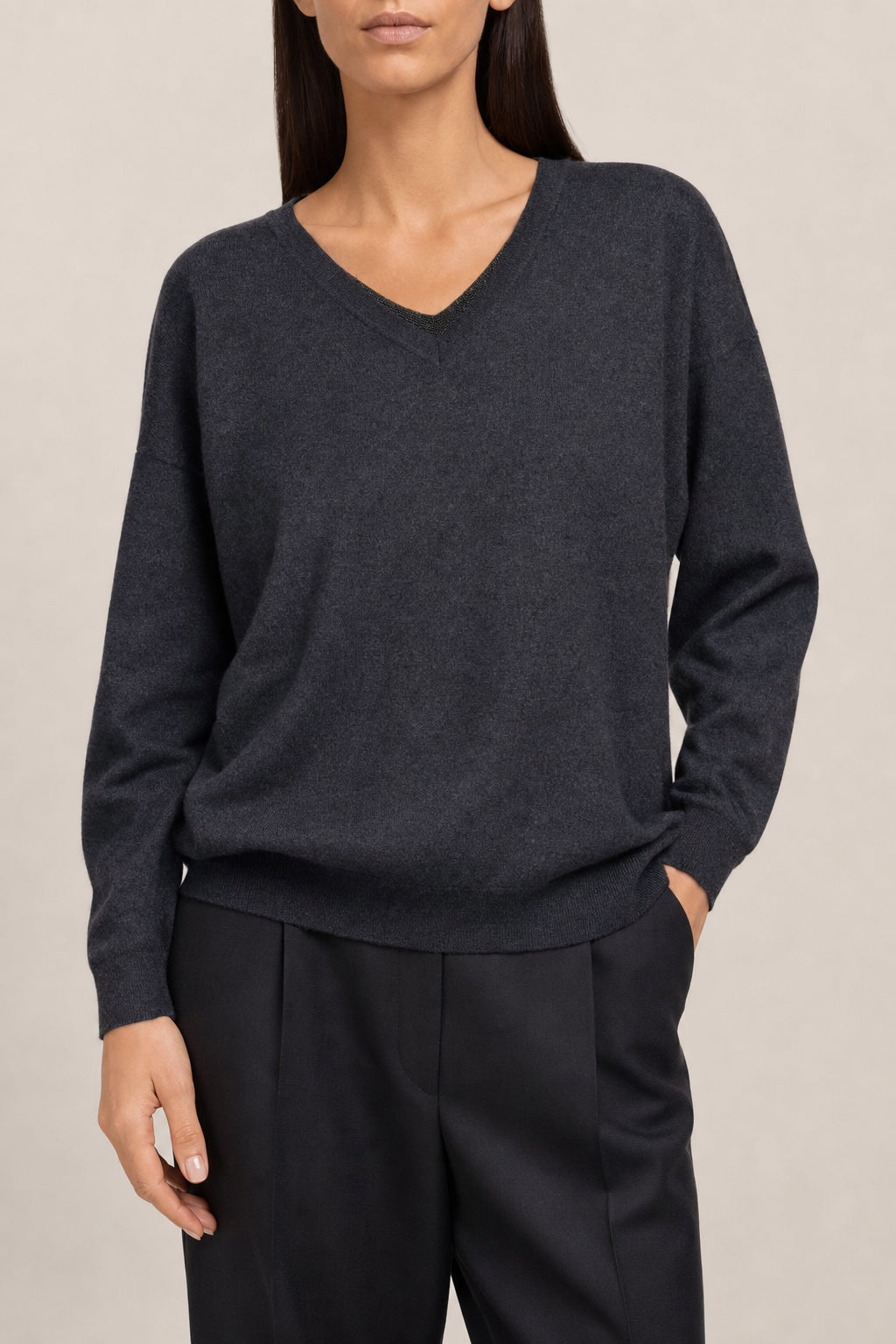 BRUNELLO CUCINELLI WOMEN'S BLACK CASHMERE V NECK SWEATER