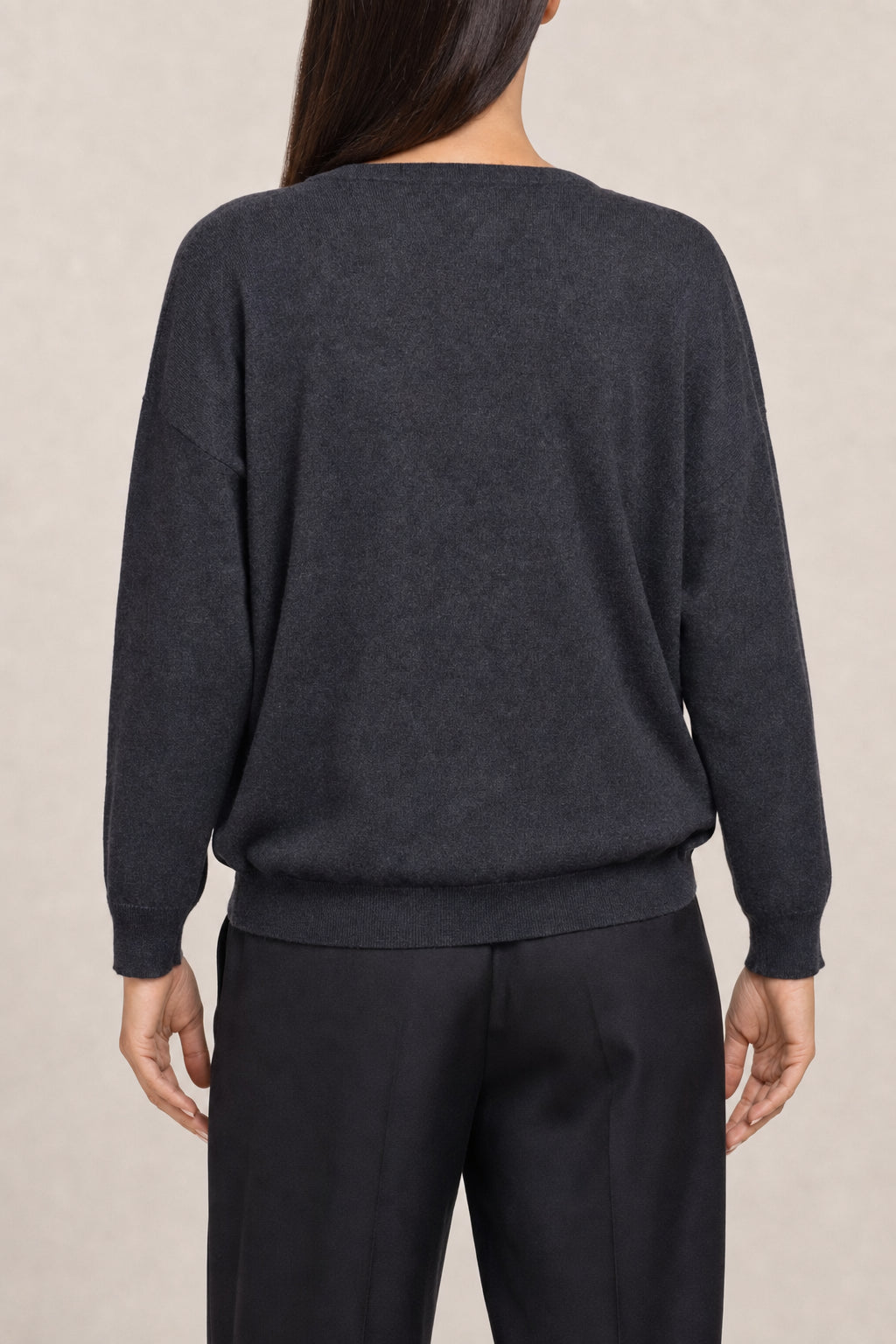 BRUNELLO CUCINELLI WOMEN'S BLACK CASHMERE V NECK SWEATER