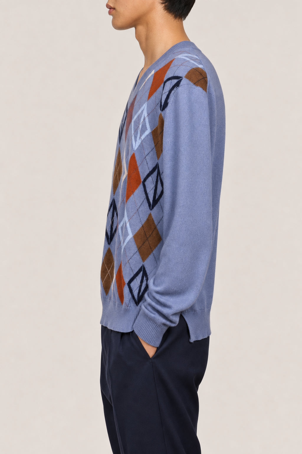 DIOR MEN'S BLUE PATTERNED V NECK SWEATER