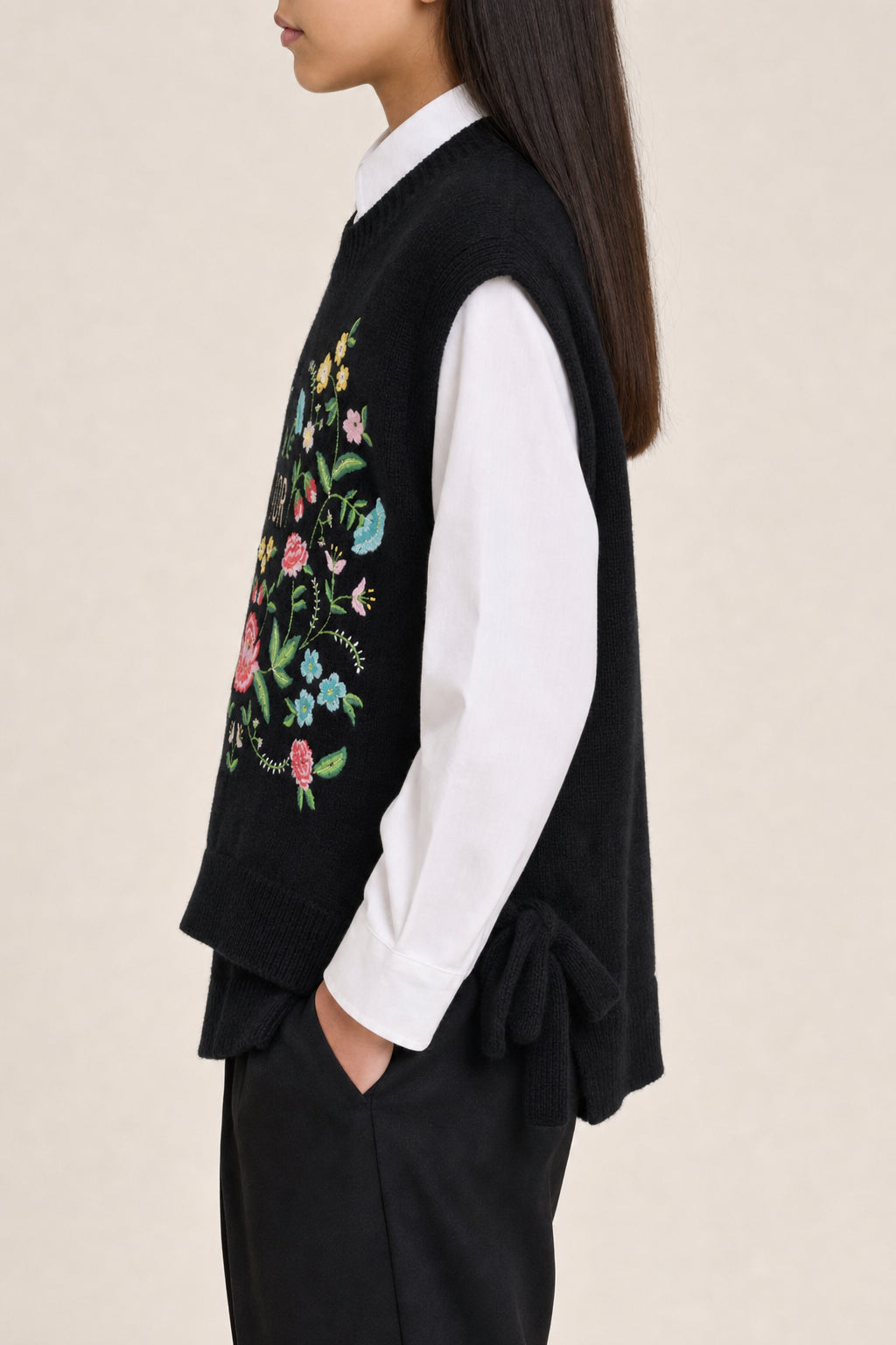 DIOR KIDS'S BLACK WOOL SLEEVELESS SWEATER