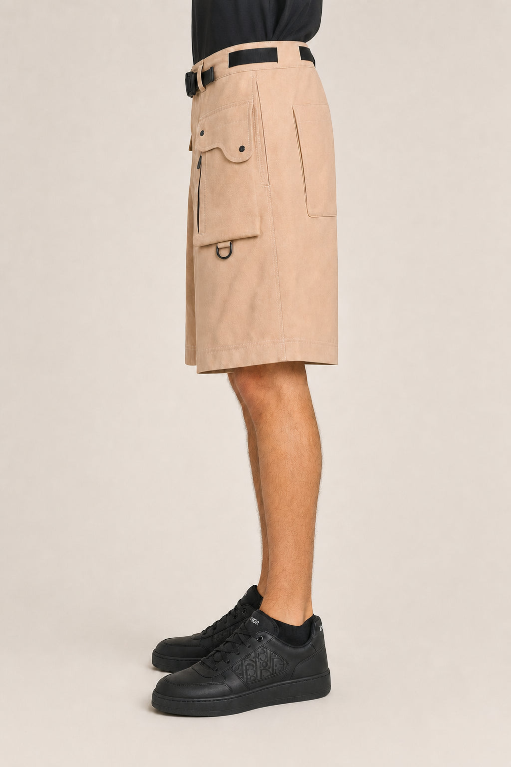DIOR MEN'S BEIGE CARGO POCKET SHORTS