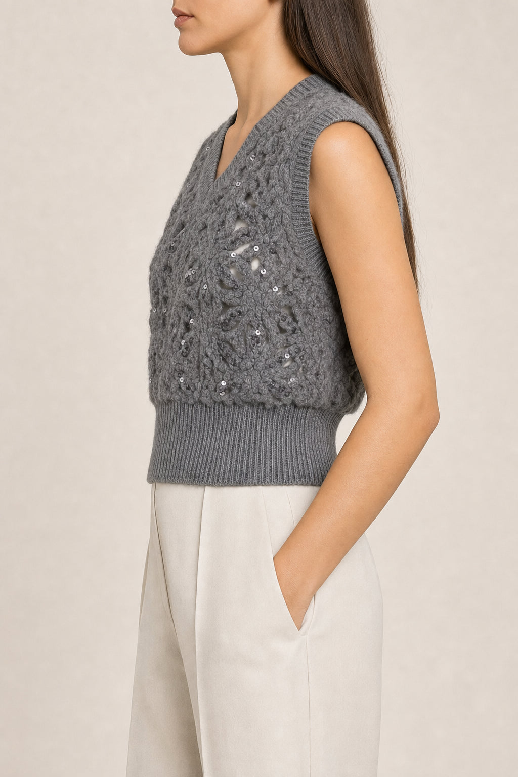 BRUNELLO CUCINELLI WOMEN'S MEDIUM GREY WOOL KNIT SWEATER