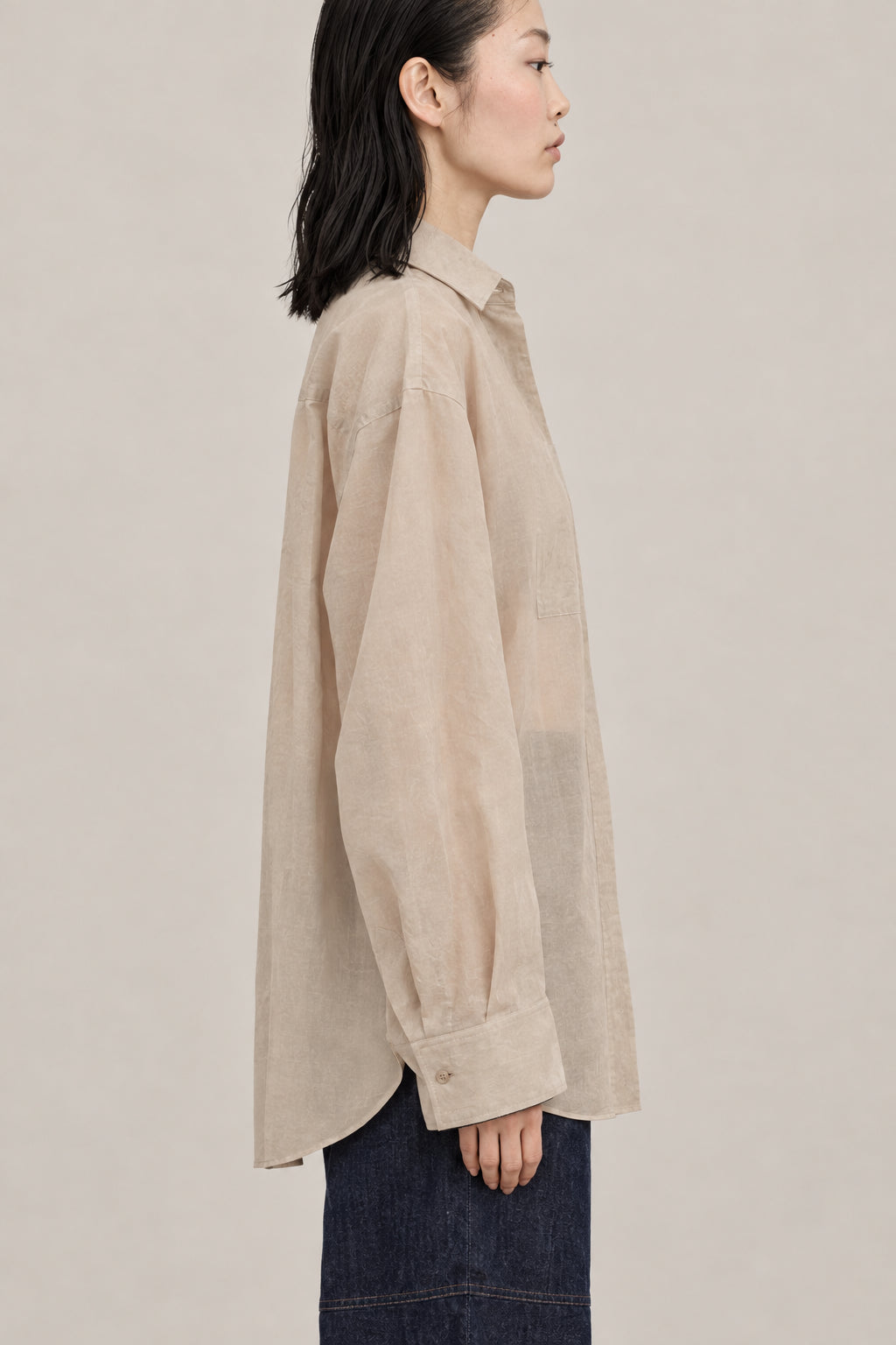 BRUNELLO CUCINELLI WOMEN'S LIGHT BEIGE OVERSIZED SHIRT