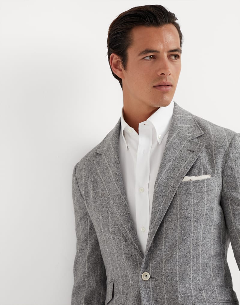 BRUNELLO CUCINELLI MEN'S LIGHT GREY SILK WOOL PINSTRIPE BLAZER