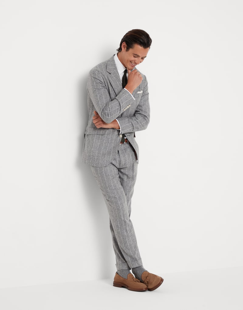 BRUNELLO CUCINELLI MEN'S LIGHT GREY SILK WOOL PINSTRIPE BLAZER