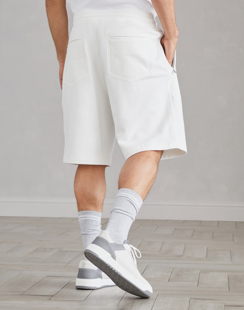 BRUNELLO CUCINELLI MEN'S OFF WHITE COTTON BLEND GYM SHORTS