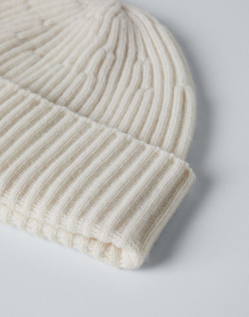 BRUNELLO CUCINELLI MEN'S OFF WHITE WOOL RIBBED KNIT HAT